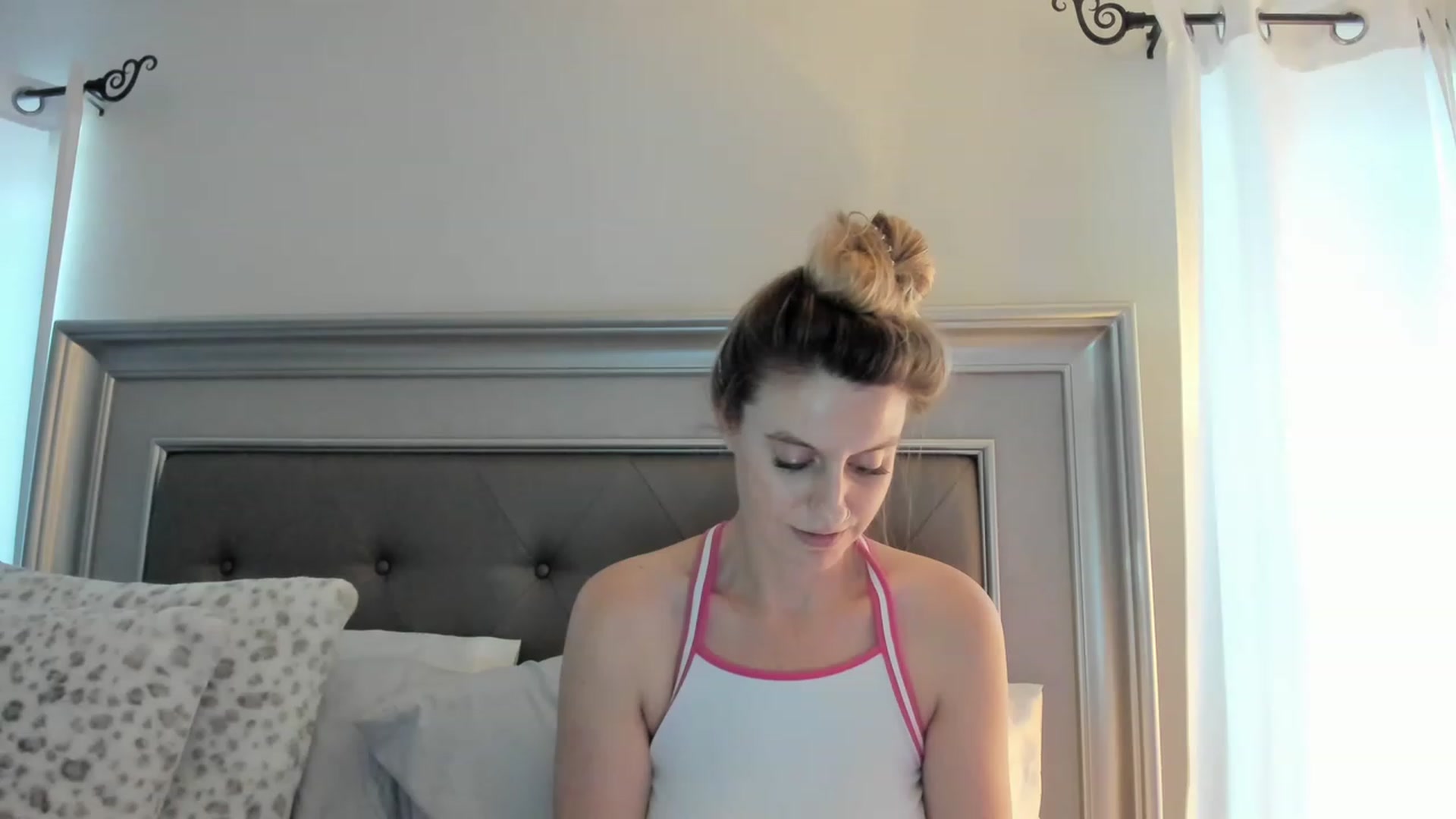 Gallery image thumbnail from Ca_ndi's myfreecams stream on, 02/13/2023, 18:59 image 3 of 20