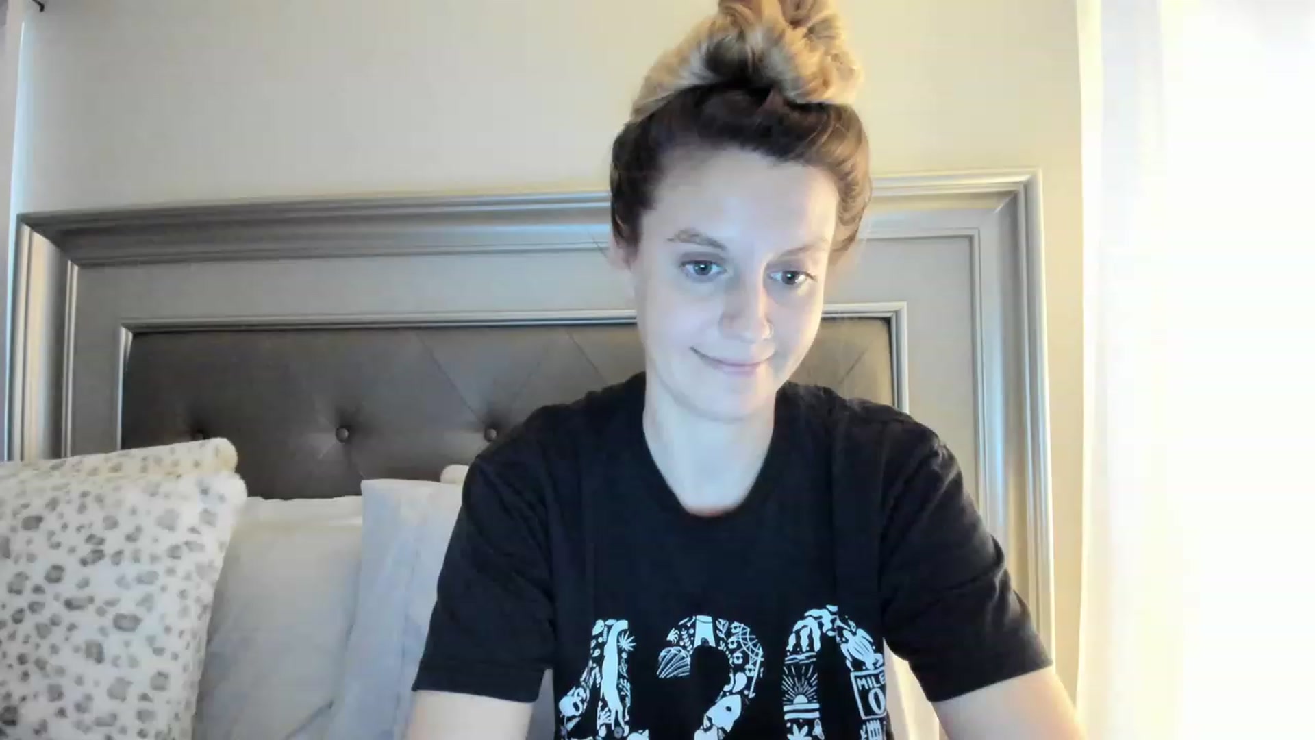 Gallery image thumbnail from Ca_ndi's myfreecams stream on, 02/18/2023, 12:14 image 20 of 20