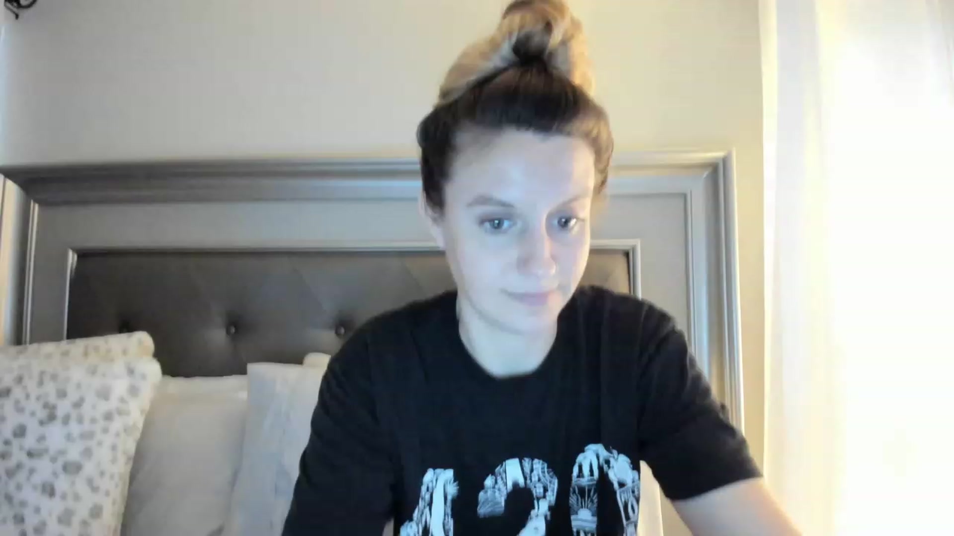 Gallery image thumbnail from Ca_ndi's myfreecams stream on, 02/18/2023, 12:14 image 18 of 20
