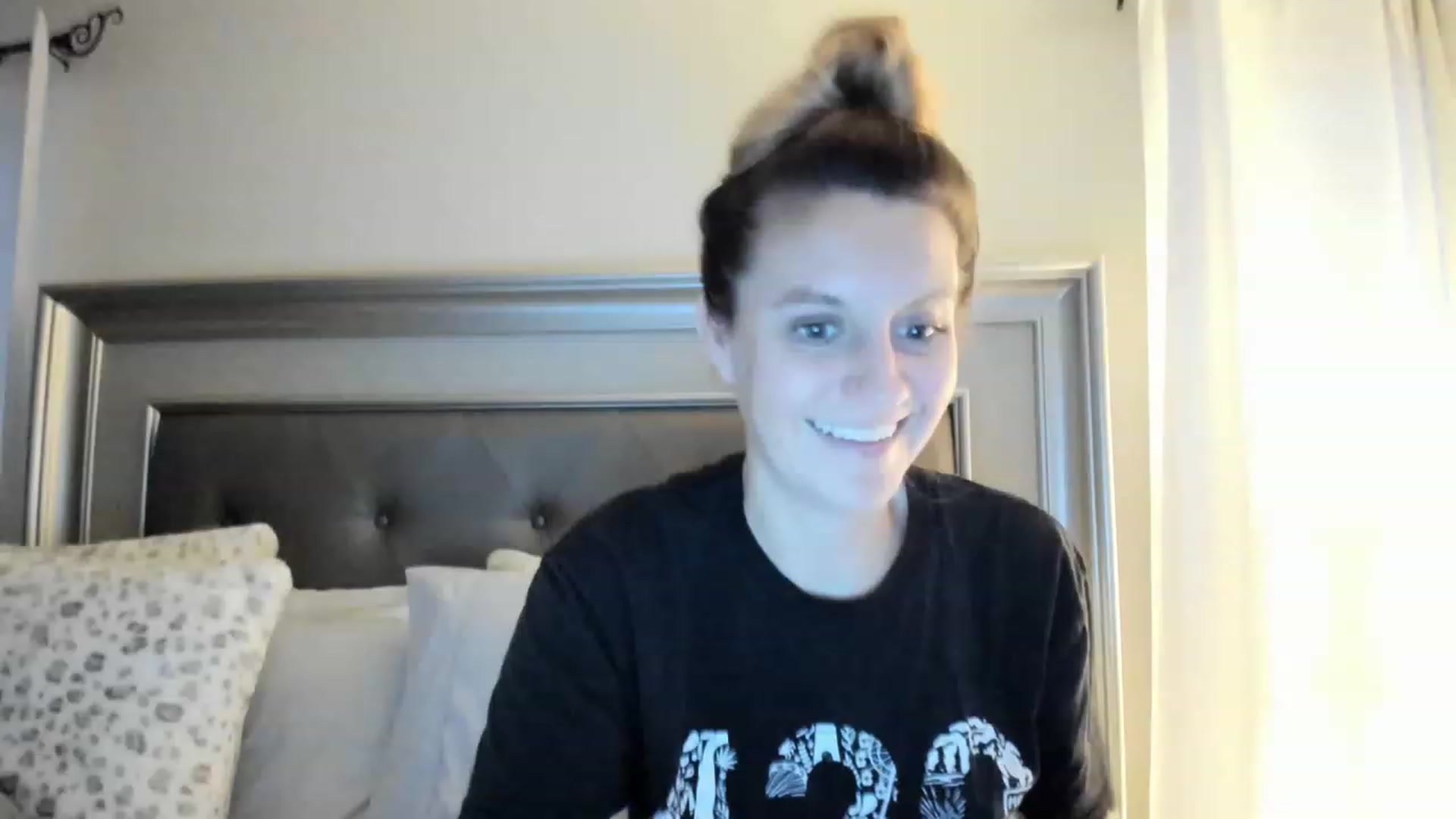 Gallery image thumbnail from Ca_ndi's myfreecams stream on, 02/18/2023, 12:14 image 6 of 20