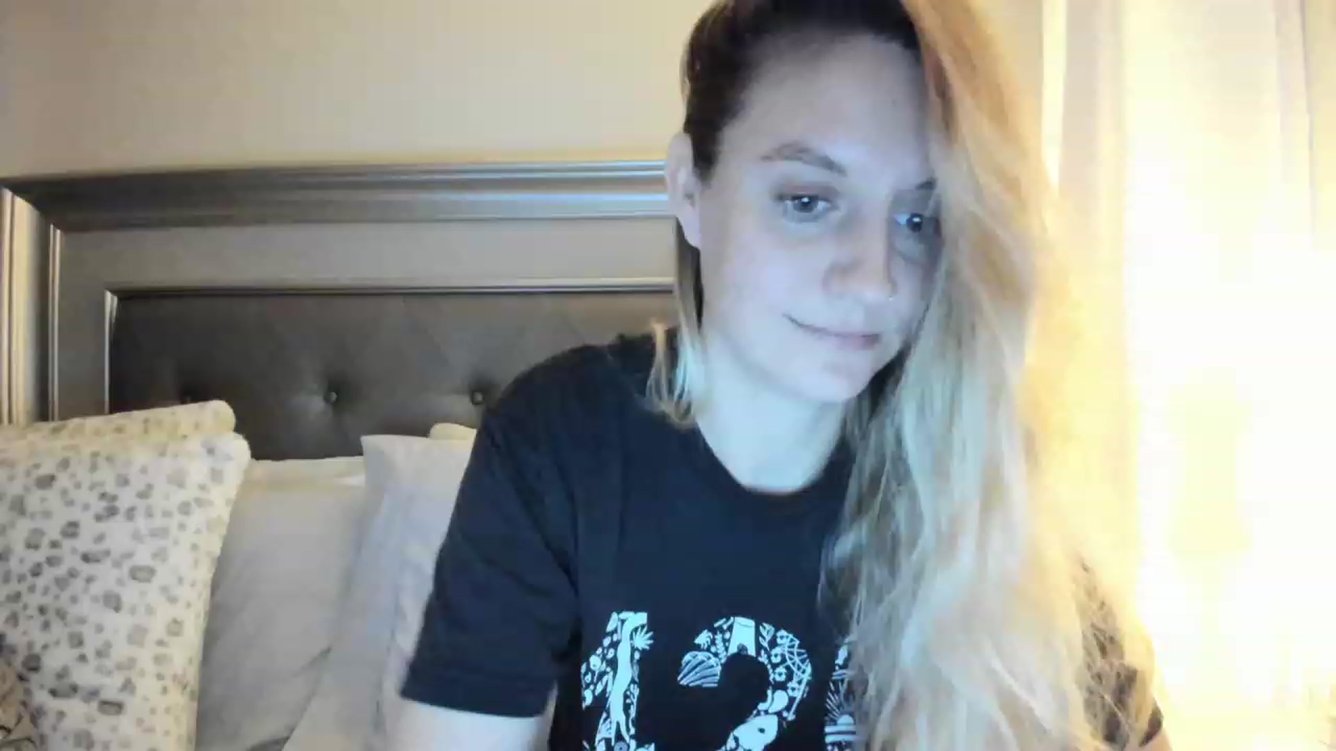 Gallery image thumbnail from Ca_ndi's myfreecams stream on, 02/18/2023, 12:14 image 2 of 20