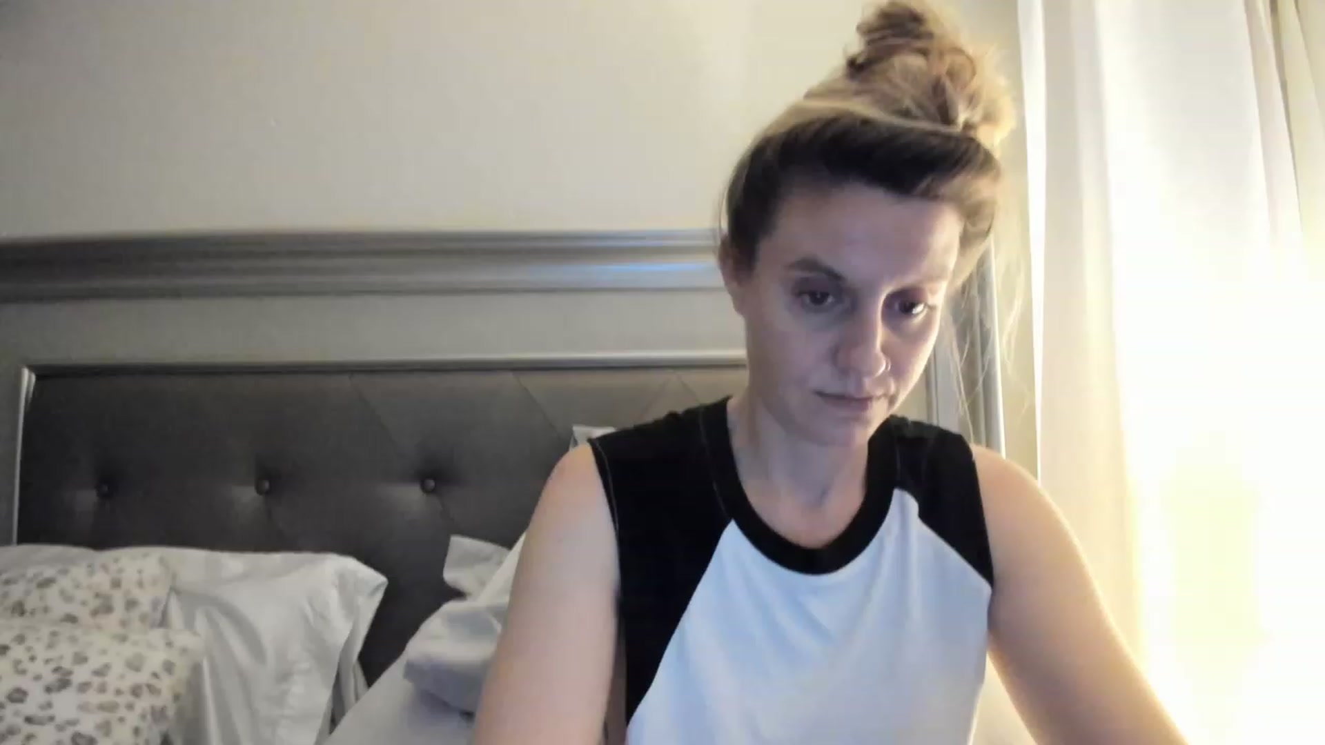 Gallery image thumbnail from Ca_ndi's myfreecams stream on, 02/19/2023, 24:40 image 11 of 20