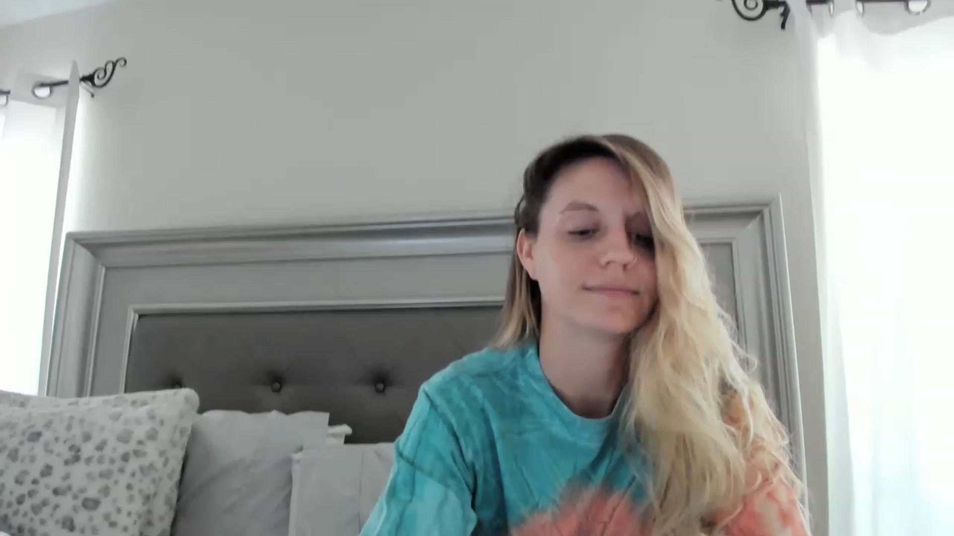 Gallery image thumbnail from Ca_ndi's myfreecams stream on, 02/19/2023, 13:04 image 16 of 20