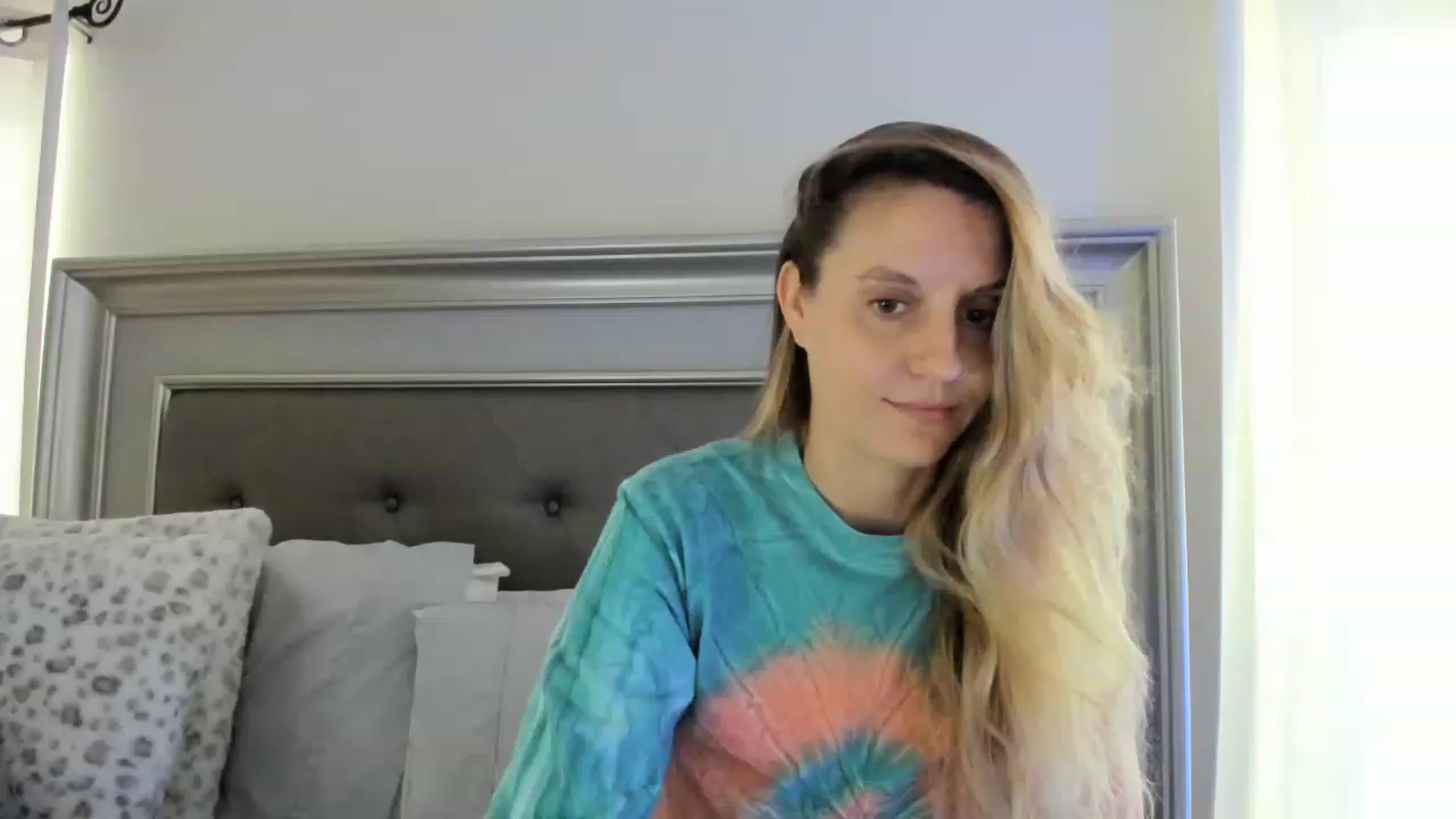 Gallery image thumbnail from Ca_ndi's myfreecams stream on, 02/19/2023, 13:04 image 4 of 20
