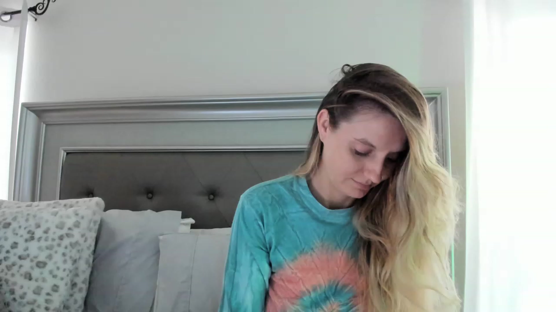 Gallery image thumbnail from Ca_ndi's myfreecams stream on, 02/19/2023, 13:04 image 6 of 20