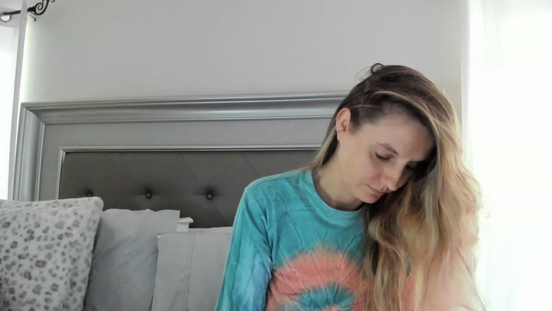 Gallery image thumbnail from Ca_ndi's myfreecams stream on, 02/19/2023, 13:04 image 3 of 20