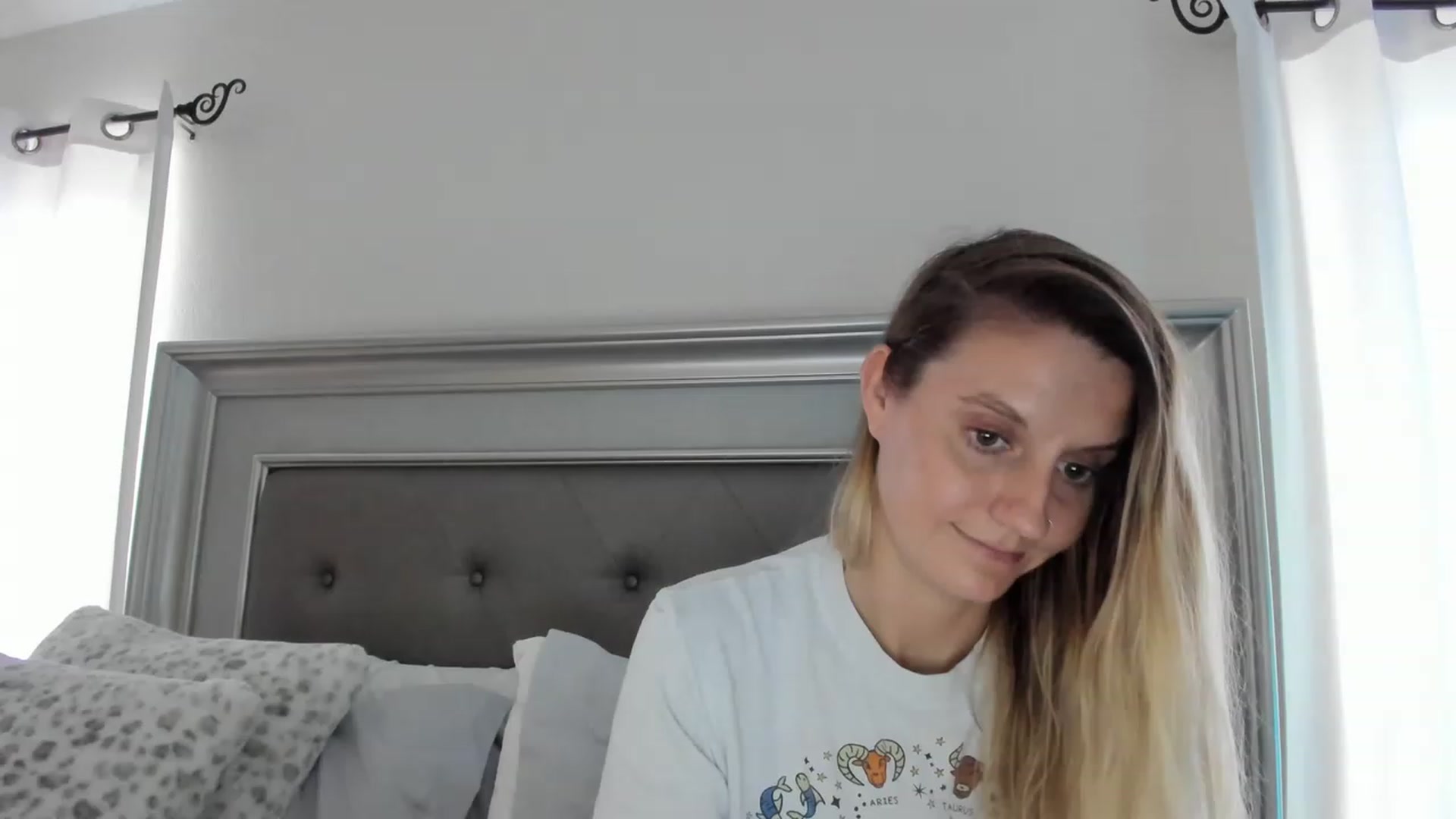 Gallery image thumbnail from Ca_ndi's myfreecams stream on, 02/22/2023, 16:13 image 12 of 20