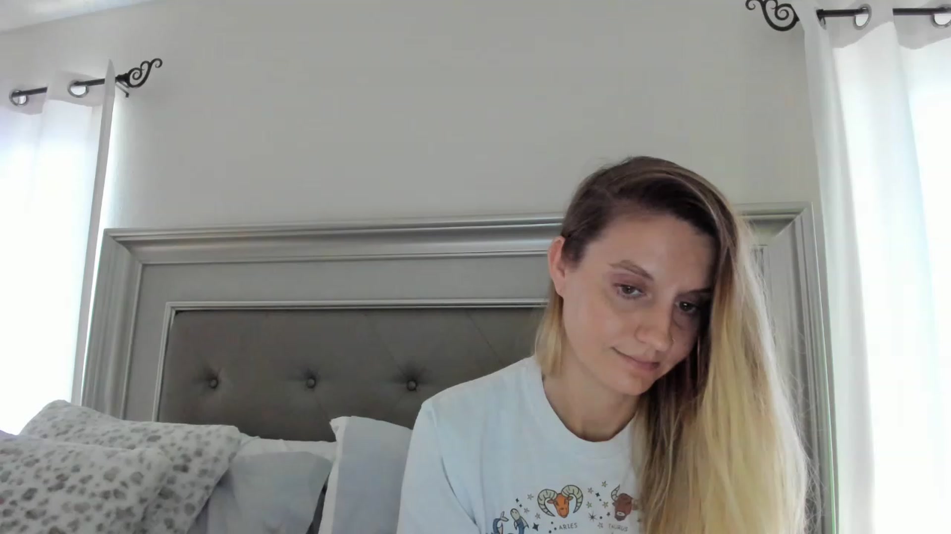 Gallery image thumbnail from Ca_ndi's myfreecams stream on, 02/22/2023, 16:13 image 1 of 20