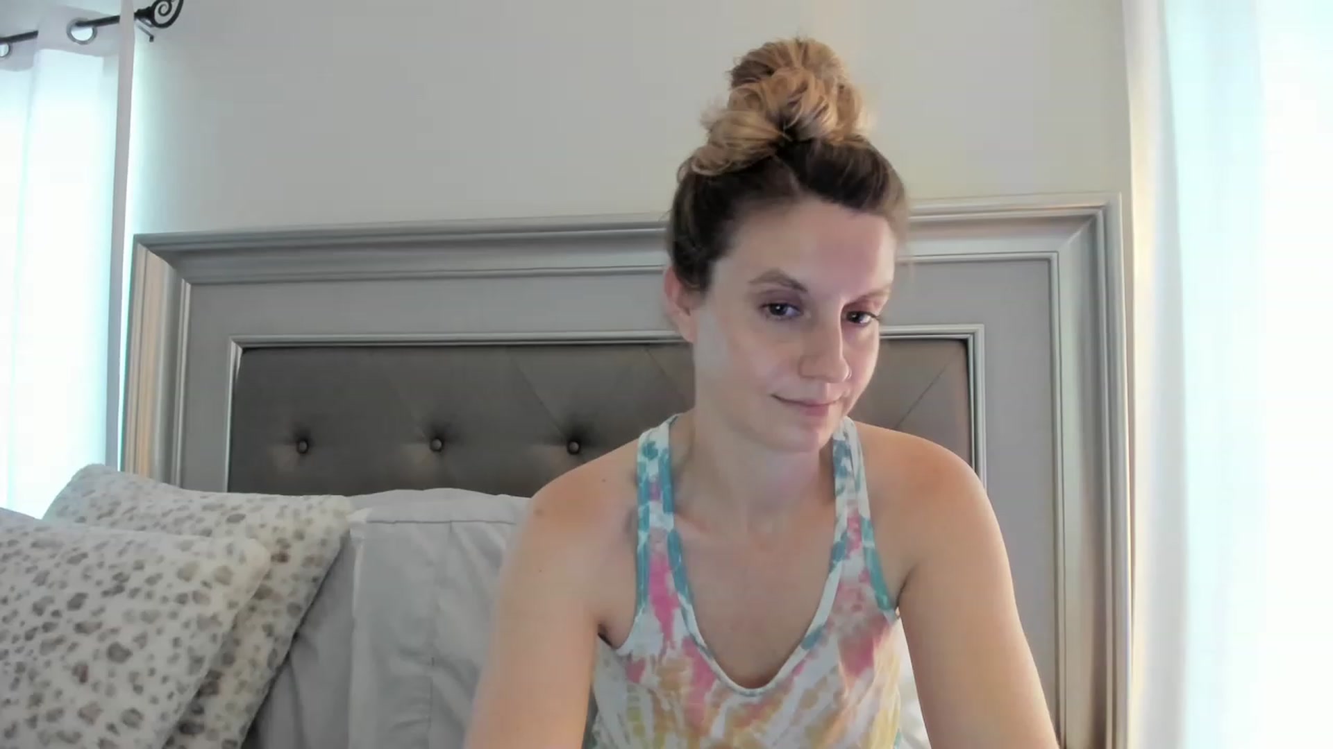 Gallery image thumbnail from Ca_ndi's myfreecams stream on, 02/22/2023, 20:34 image 4 of 20