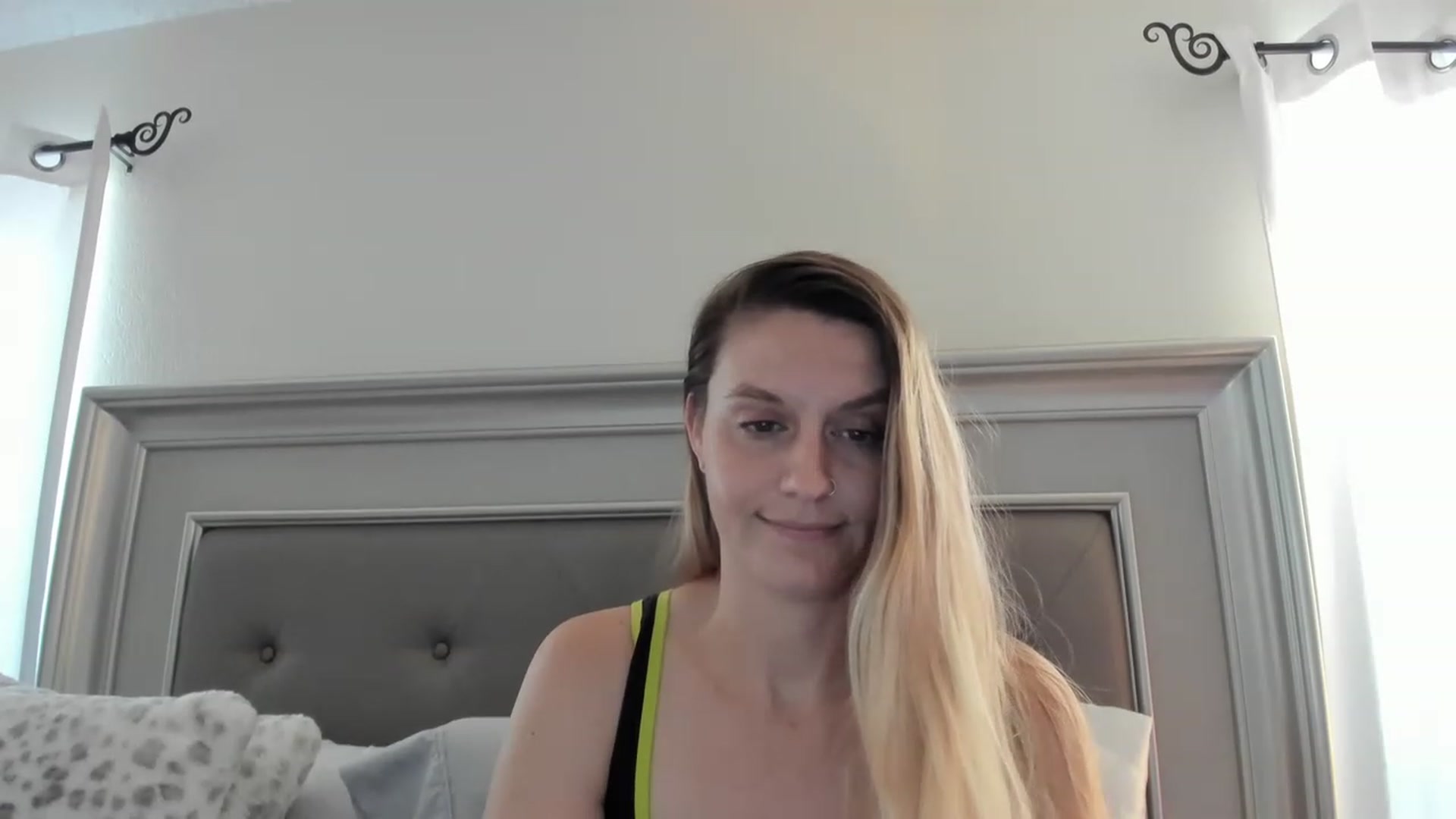 Gallery image thumbnail from Ca_ndi's myfreecams stream on, 02/23/2023, 13:59 image 14 of 20