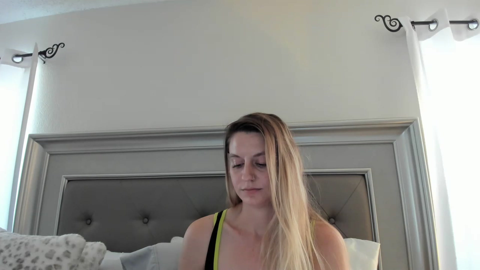 Gallery image thumbnail from Ca_ndi's myfreecams stream on, 02/23/2023, 13:59 image 12 of 20