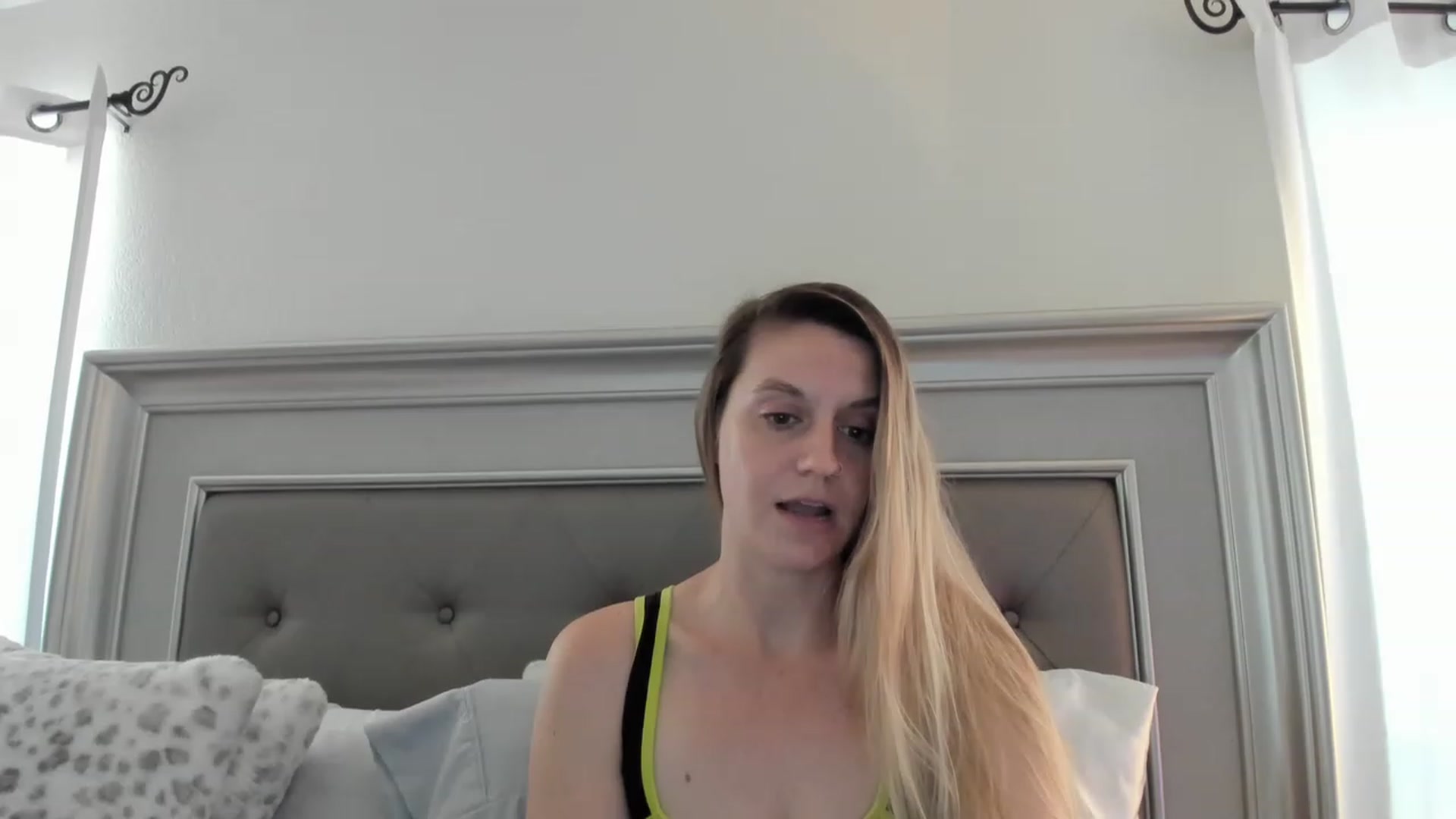 Gallery image thumbnail from Ca_ndi's myfreecams stream on, 02/23/2023, 13:59 image 6 of 20