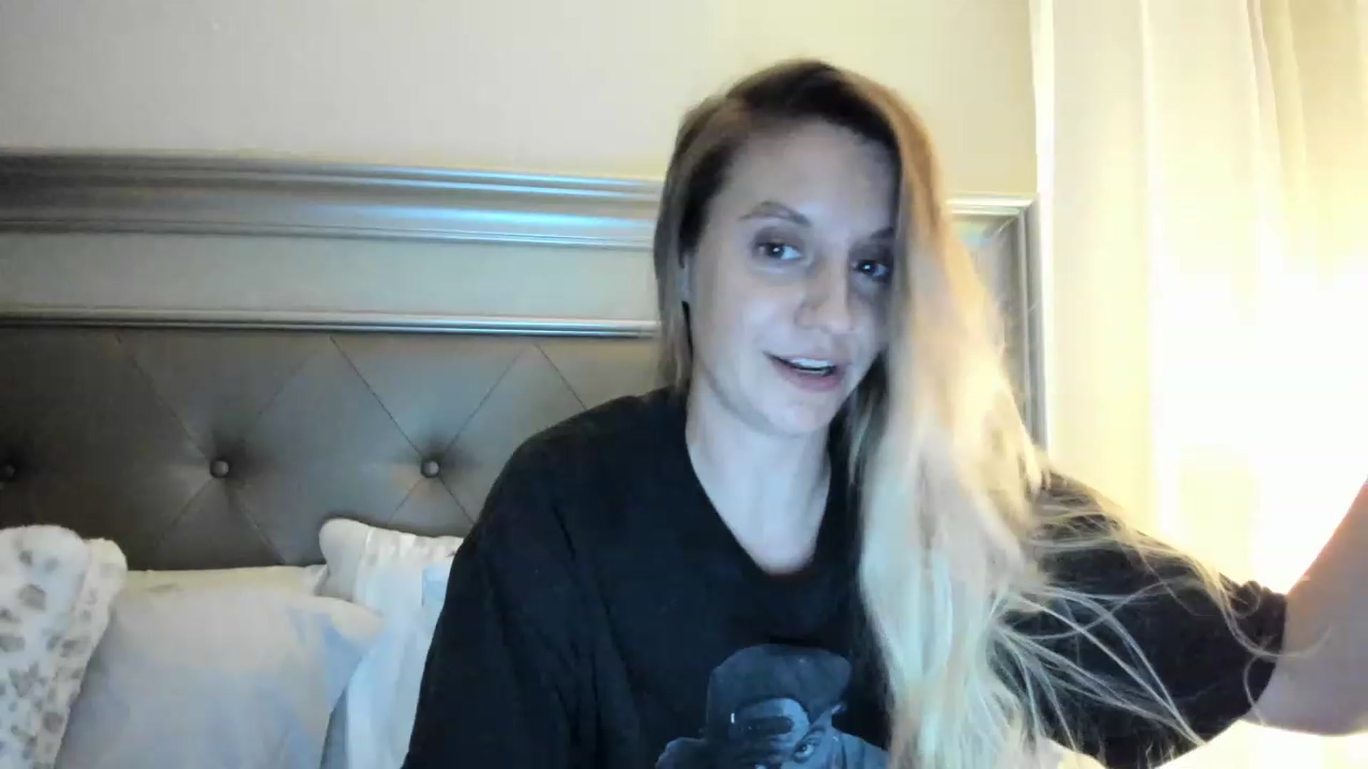 Gallery image thumbnail from Ca_ndi's myfreecams stream on, 02/24/2023, 02:17 image 7 of 20