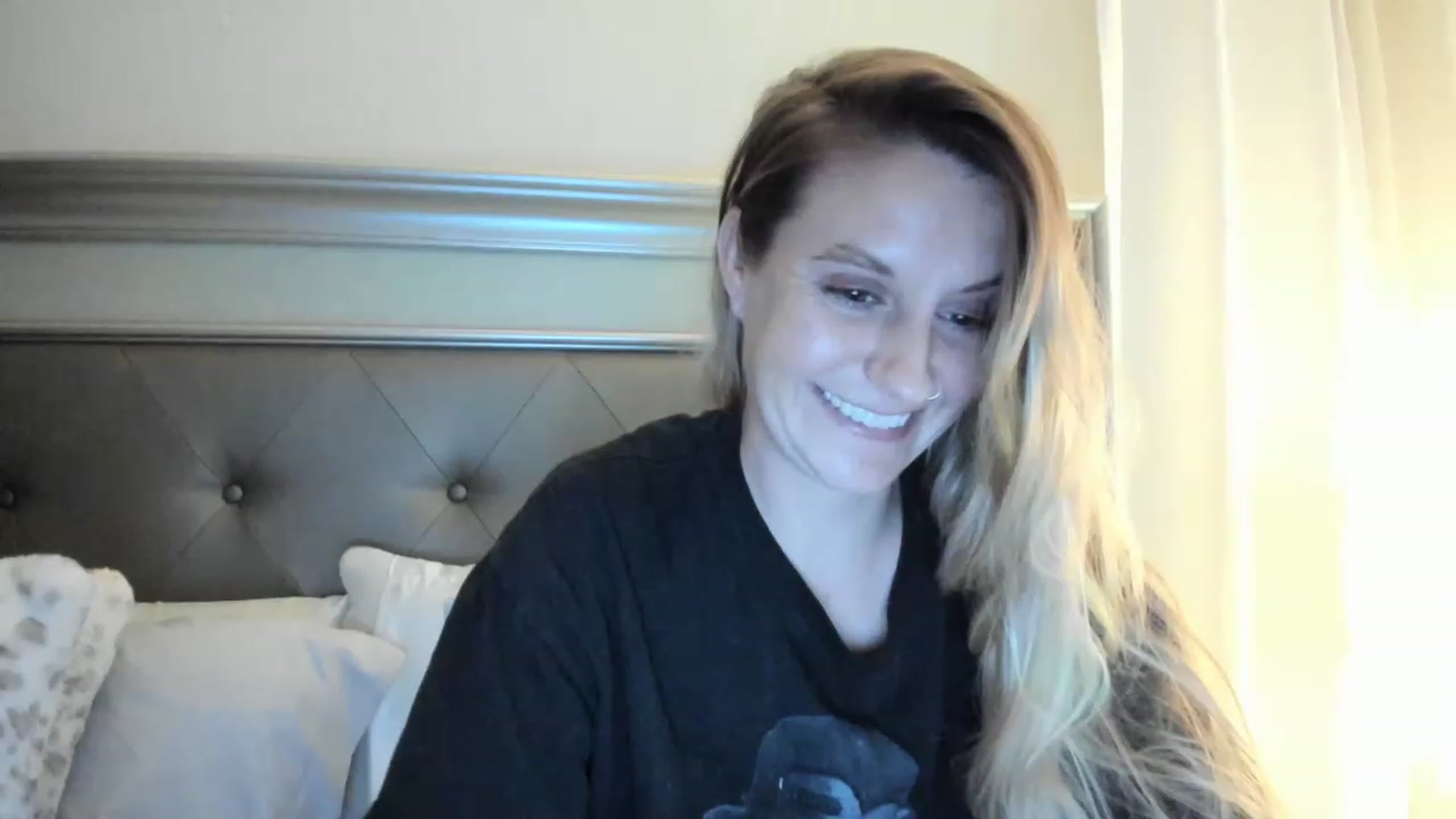 Gallery image thumbnail from Ca_ndi's myfreecams stream on, 02/24/2023, 02:17 image 10 of 20