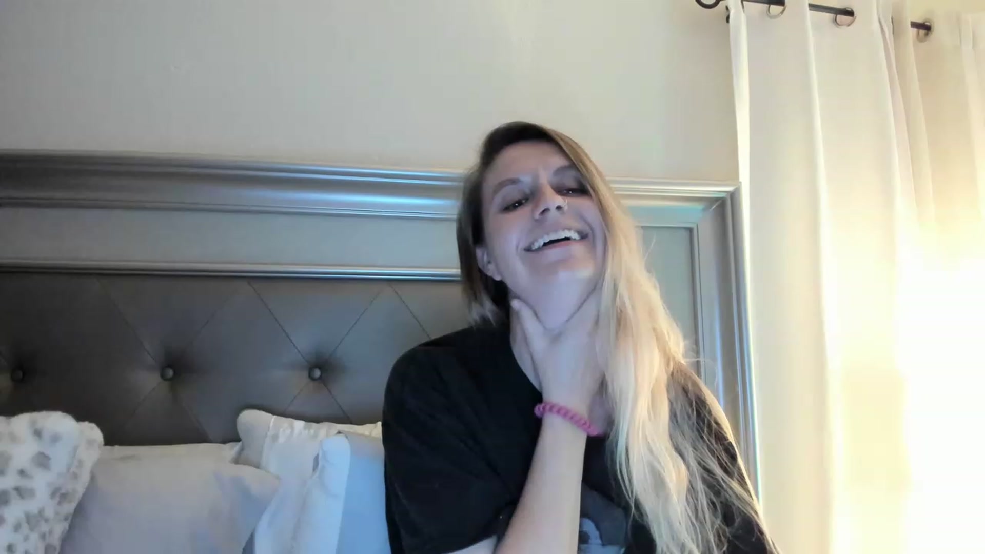 Gallery image thumbnail from Ca_ndi's myfreecams stream on, 02/24/2023, 02:17 image 2 of 20