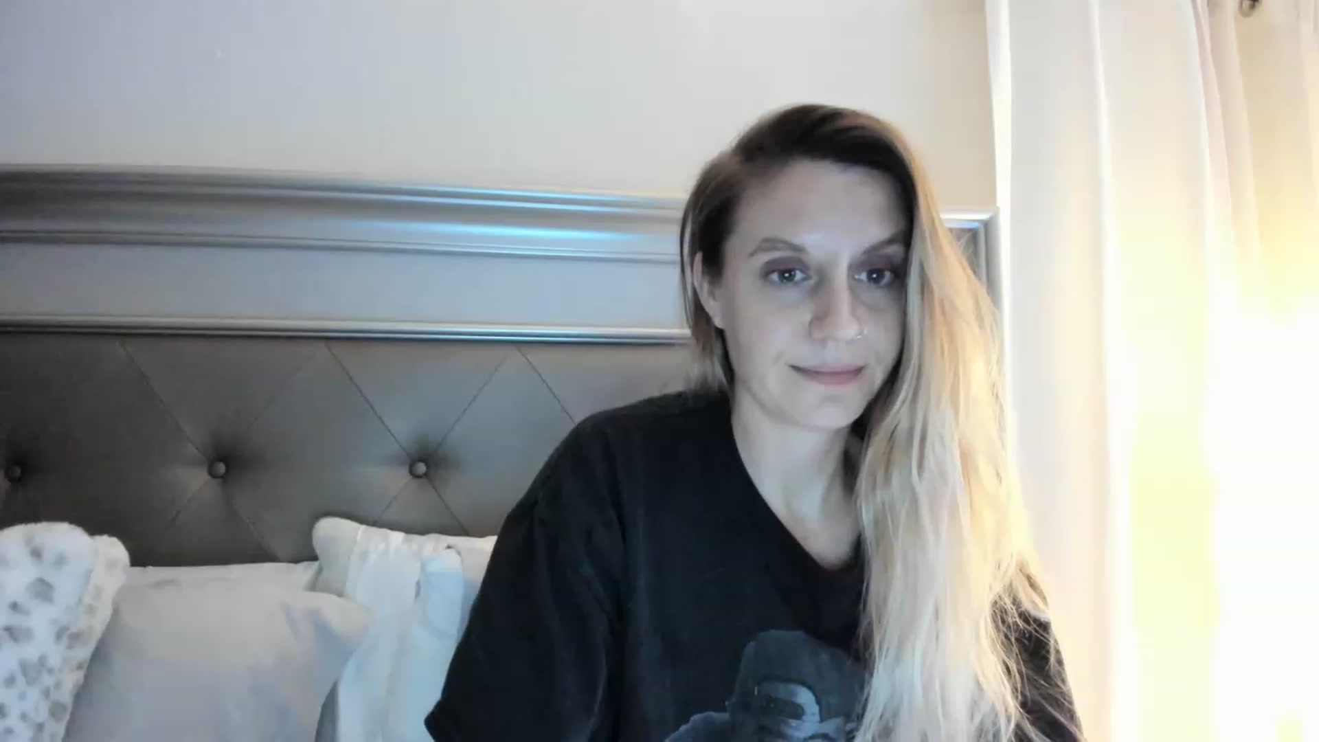 Gallery image thumbnail from Ca_ndi's myfreecams stream on, 02/24/2023, 02:17 image 16 of 20