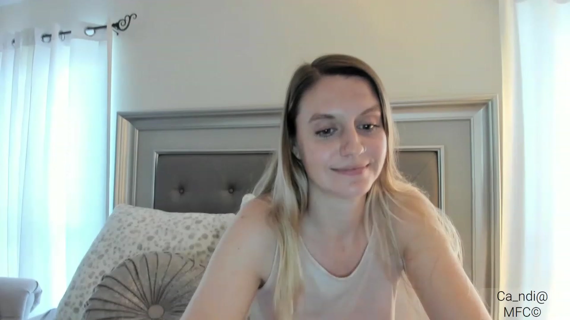 Gallery image thumbnail from Ca_ndi's myfreecams stream on, 02/27/2023, 19:23 image 14 of 20