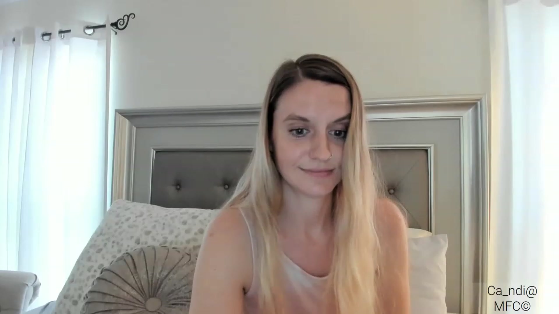 Gallery image thumbnail from Ca_ndi's myfreecams stream on, 02/27/2023, 19:23 image 12 of 20