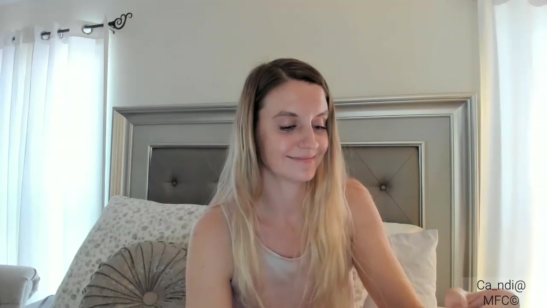 Gallery image thumbnail from Ca_ndi's myfreecams stream on, 02/27/2023, 19:23 image 11 of 20