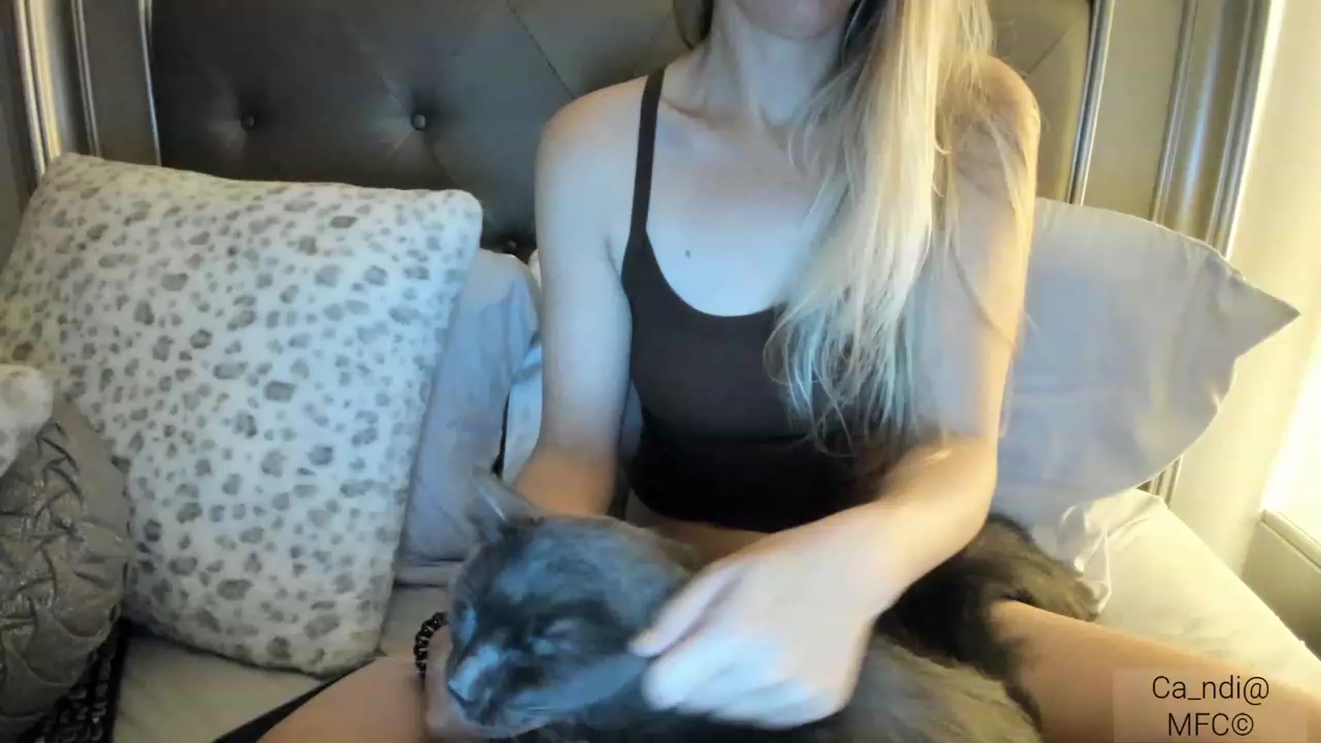 Gallery image thumbnail from Ca_ndi's myfreecams stream on, 03/01/2023, 09:15 image 4 of 20