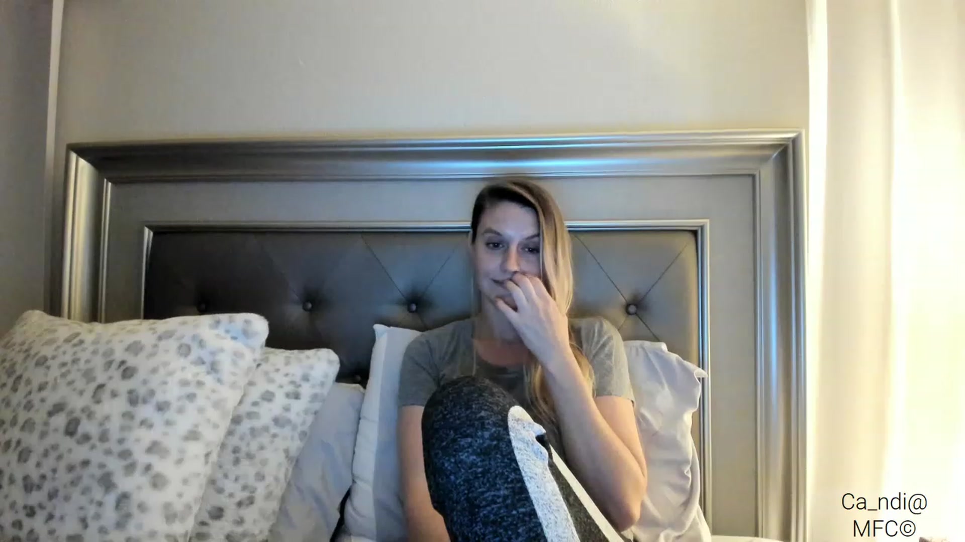 Gallery image thumbnail from Ca_ndi's myfreecams stream on, 03/01/2023, 10:53 image 13 of 20