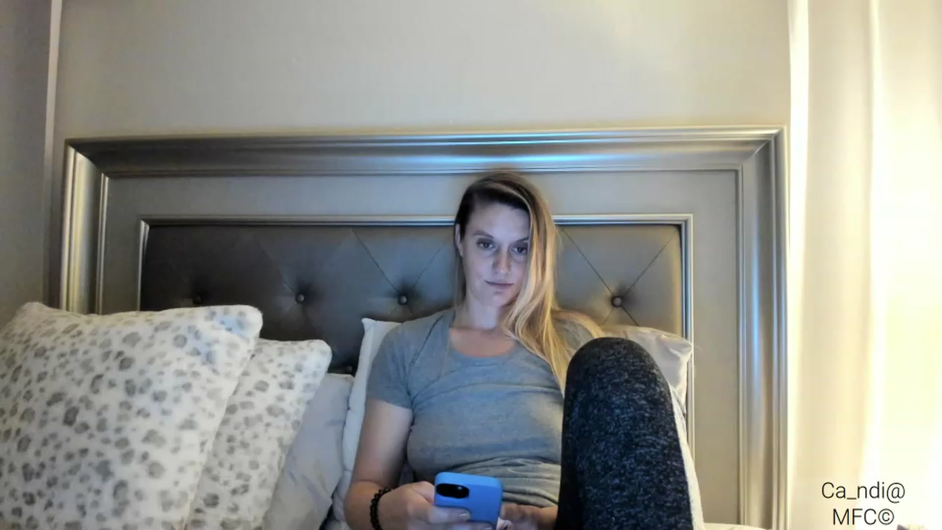 Gallery image thumbnail from Ca_ndi's myfreecams stream on, 03/01/2023, 10:53 image 14 of 20
