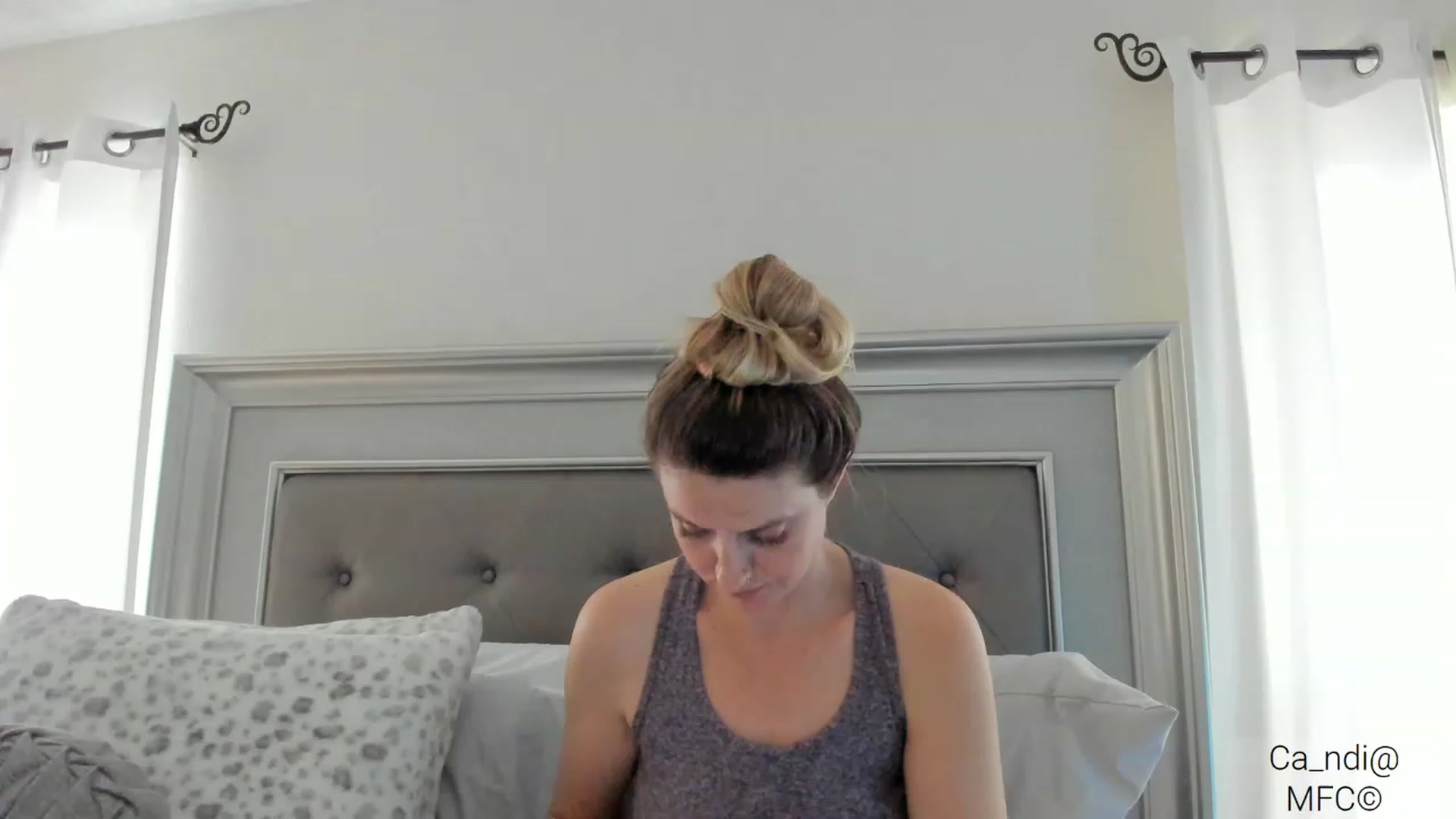 Gallery image thumbnail from Ca_ndi's myfreecams stream on, 03/01/2023, 15:11 image 14 of 20