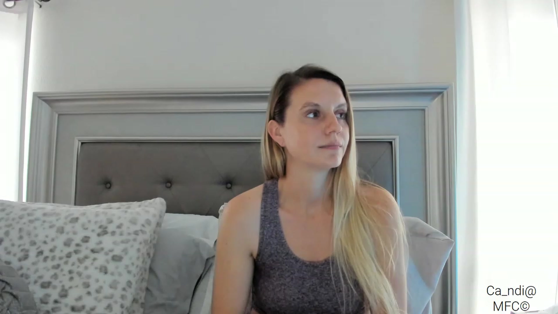 Gallery image thumbnail from Ca_ndi's myfreecams stream on, 03/01/2023, 15:46 image 8 of 20