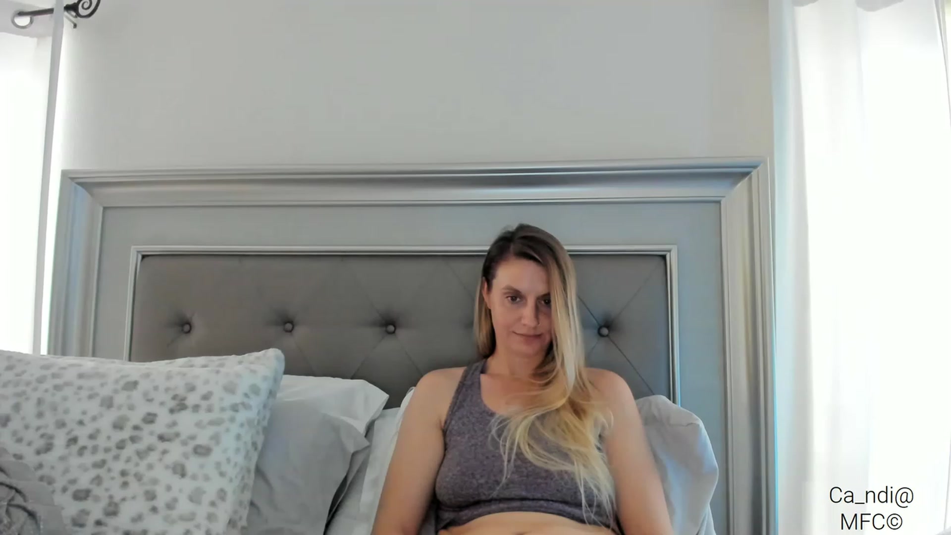 Gallery image thumbnail from Ca_ndi's myfreecams stream on, 03/01/2023, 15:46 image 16 of 20