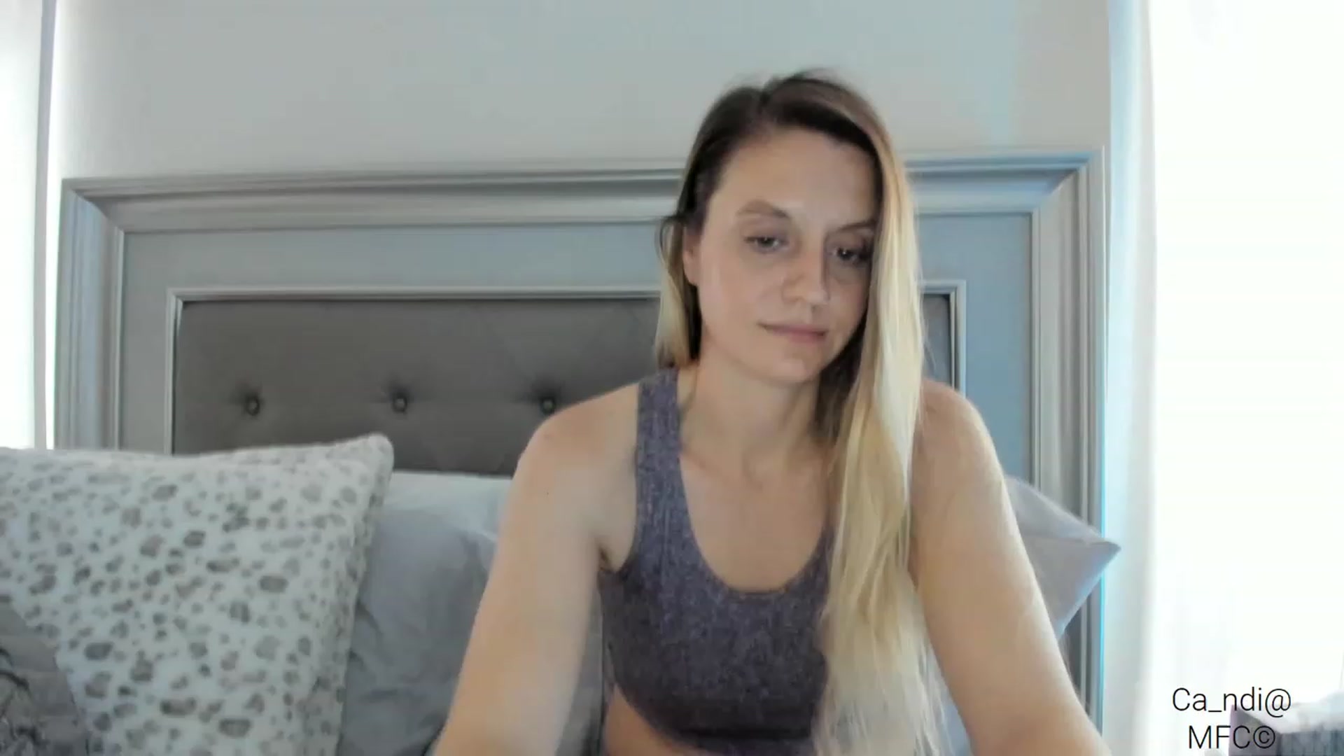 Gallery image thumbnail from Ca_ndi's myfreecams stream on, 03/01/2023, 15:46 image 3 of 20