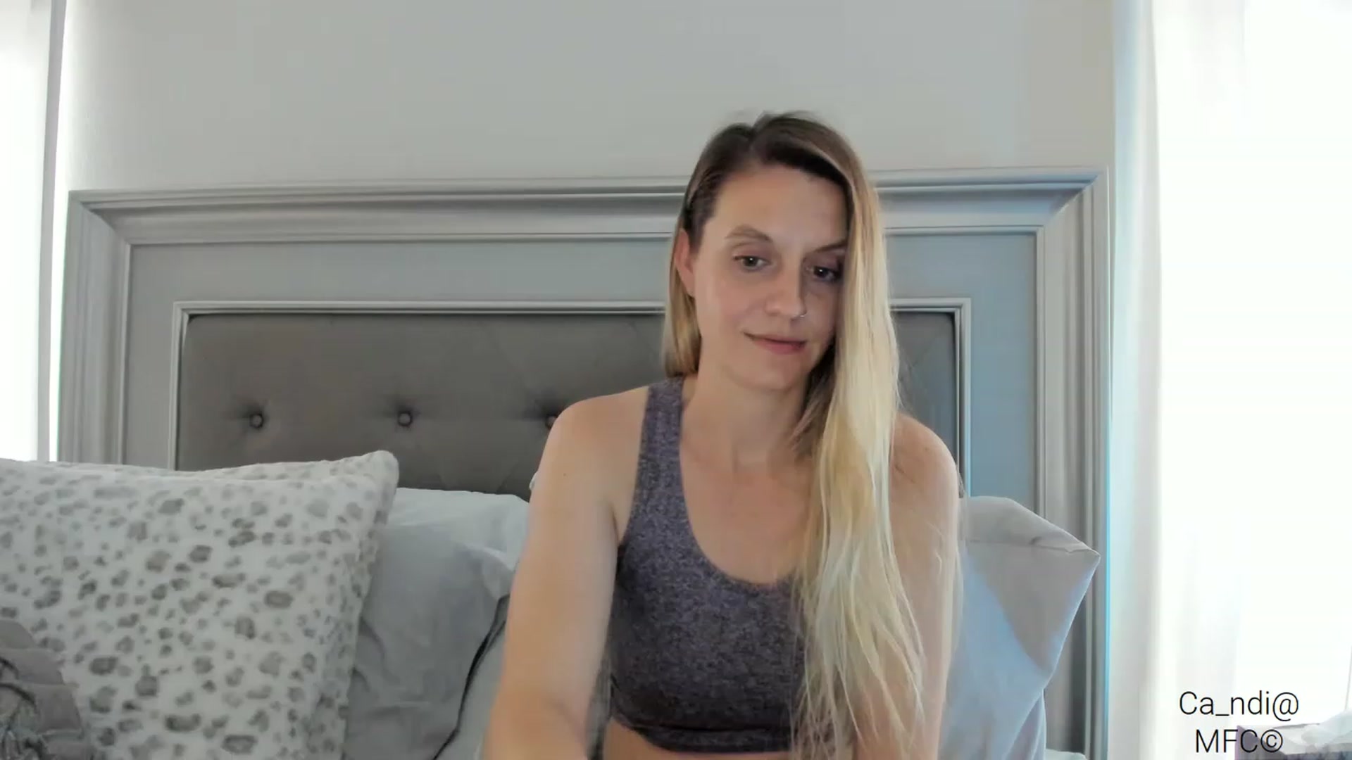 Gallery image thumbnail from Ca_ndi's myfreecams stream on, 03/01/2023, 15:46 image 11 of 20