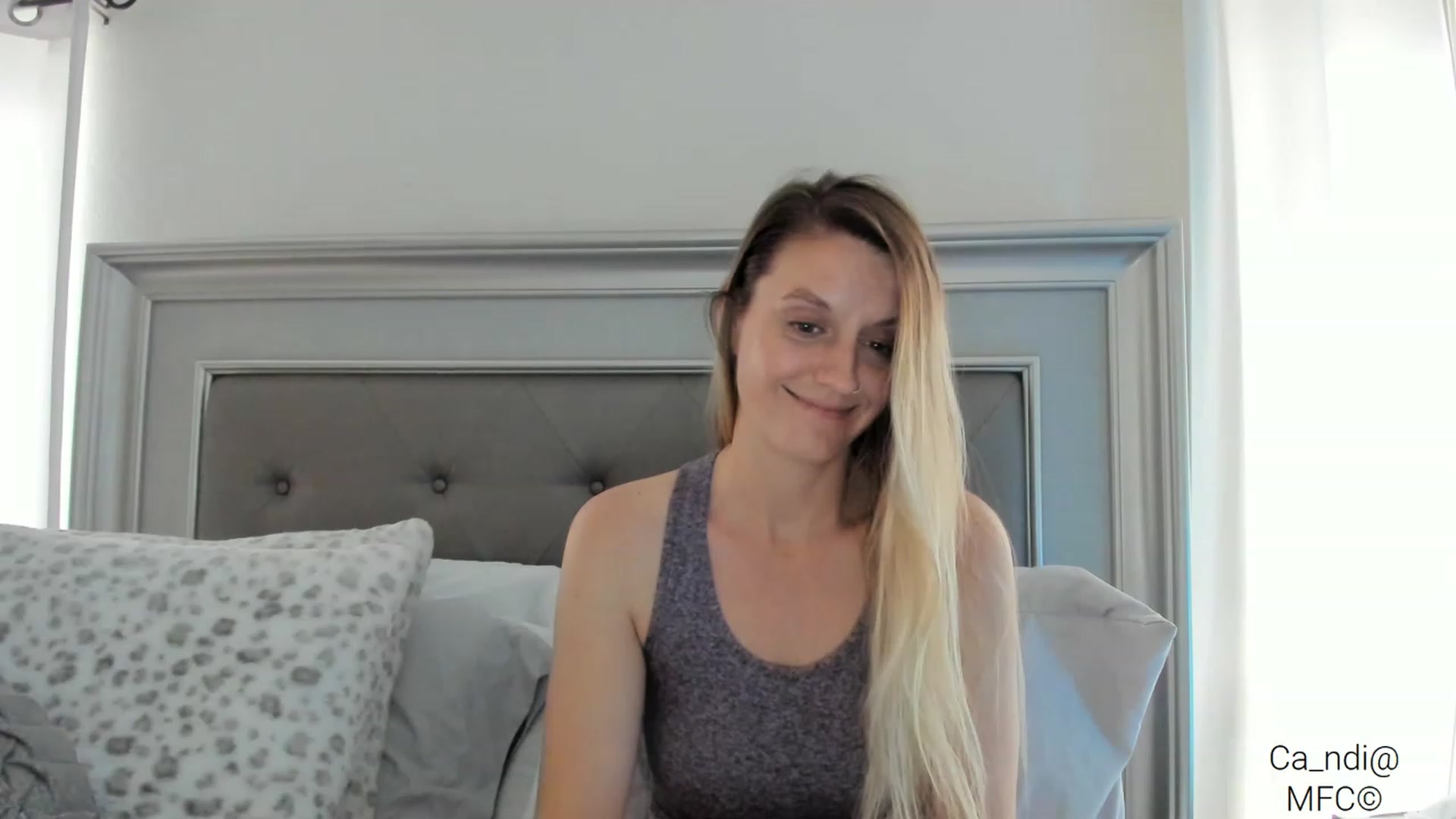 Gallery image thumbnail from Ca_ndi's myfreecams stream on, 03/01/2023, 15:46 image 7 of 20