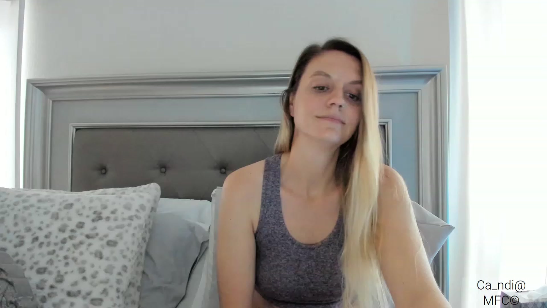 Gallery image thumbnail from Ca_ndi's myfreecams stream on, 03/01/2023, 15:46 image 2 of 20