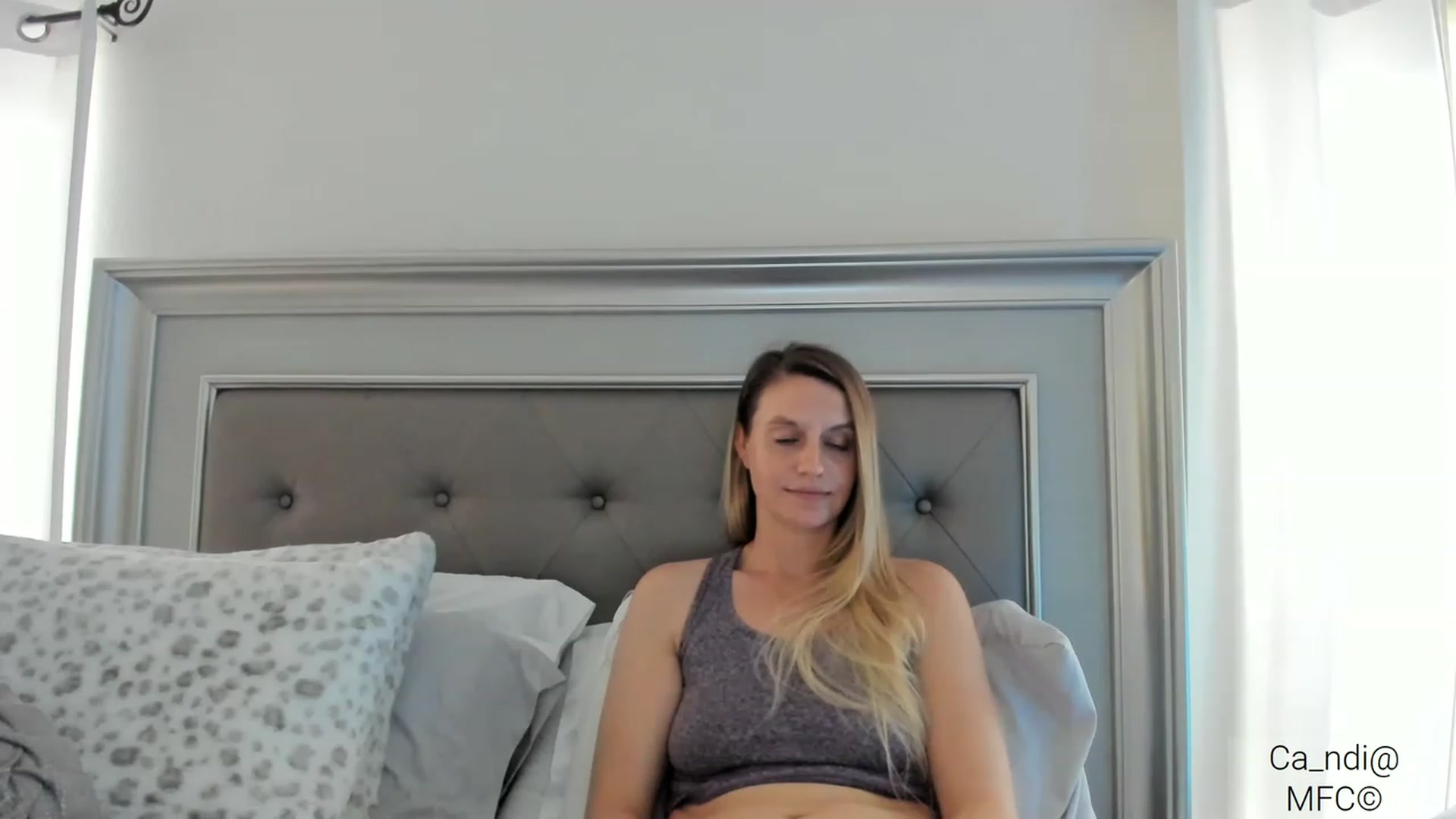 Gallery image thumbnail from Ca_ndi's myfreecams stream on, 03/01/2023, 15:46 image 15 of 20