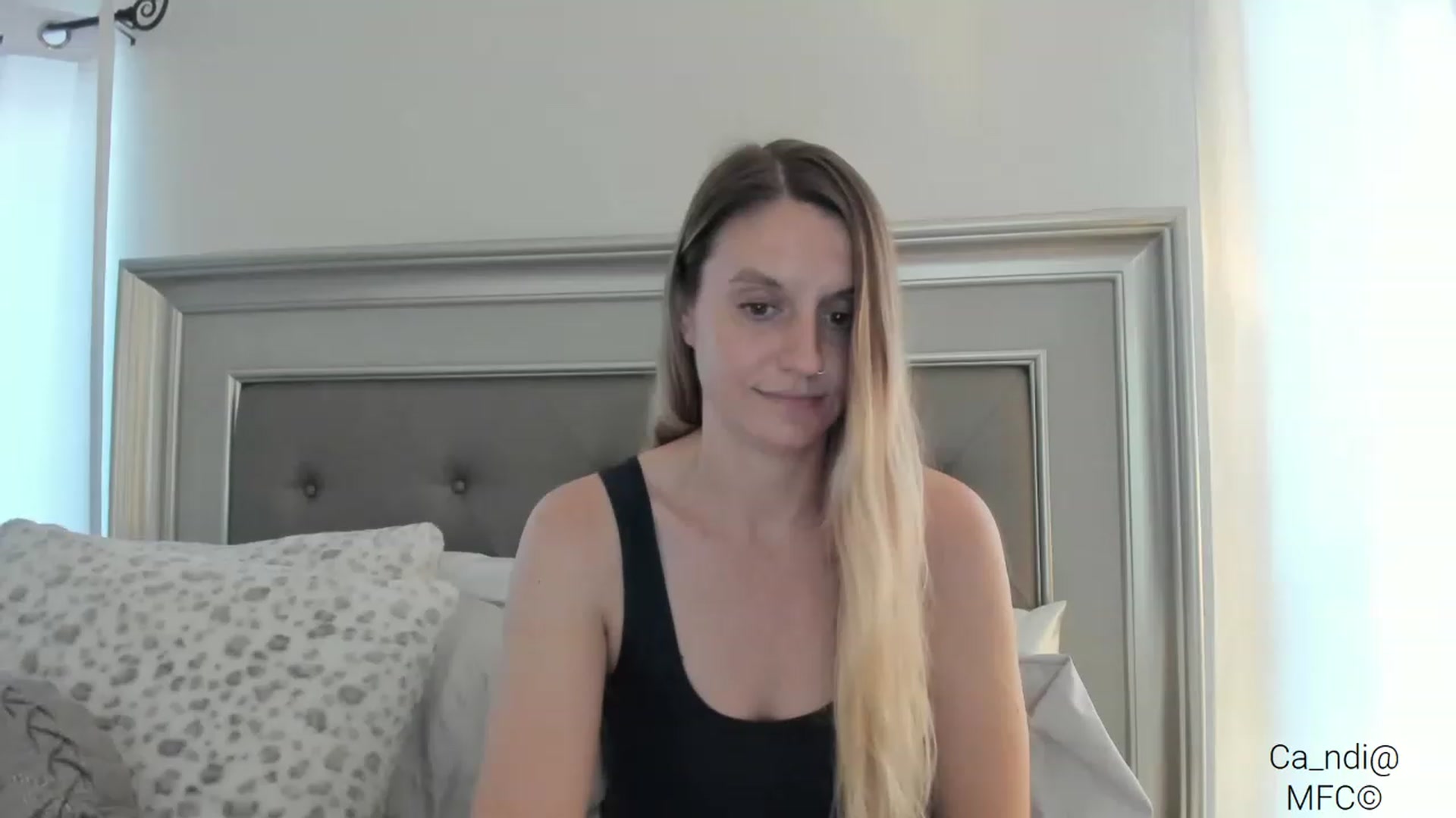 Gallery image thumbnail from Ca_ndi's myfreecams stream on, 03/01/2023, 21:20 image 10 of 20