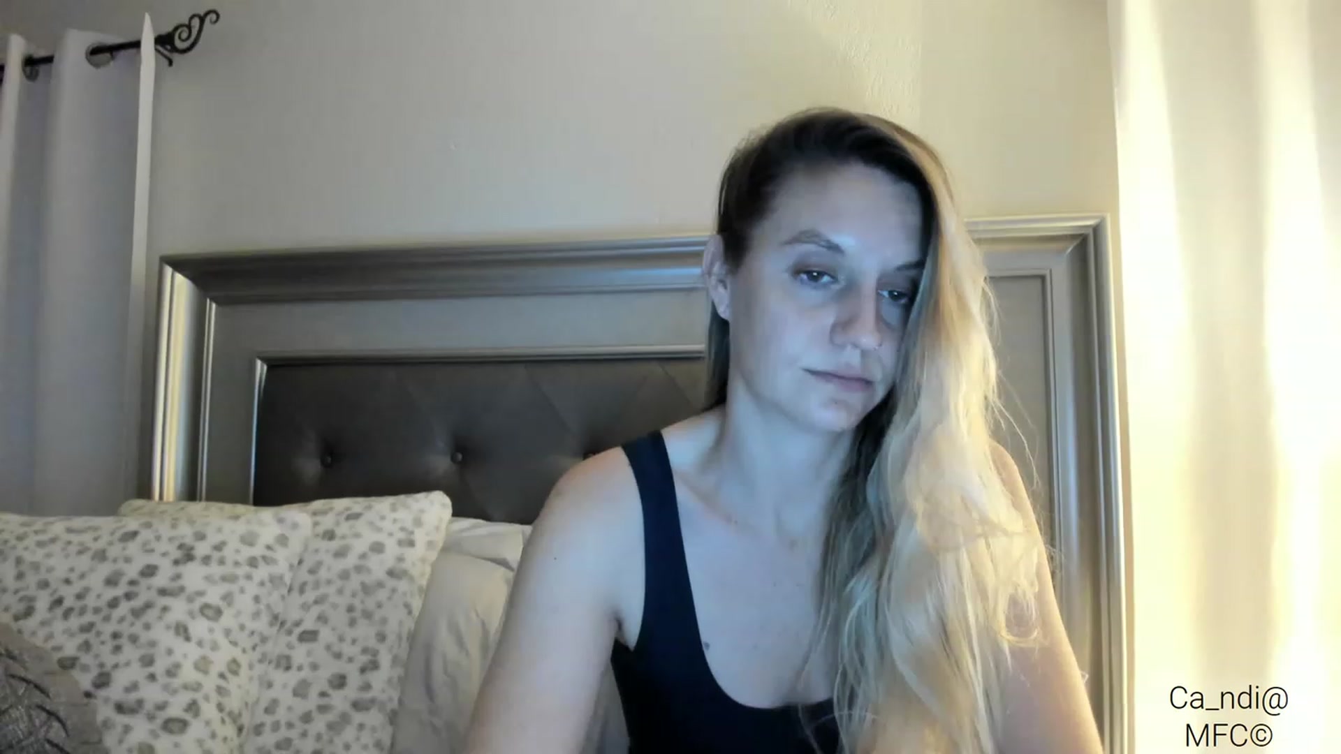 Gallery image thumbnail from Ca_ndi's myfreecams stream on, 03/02/2023, 24:01 image 12 of 20