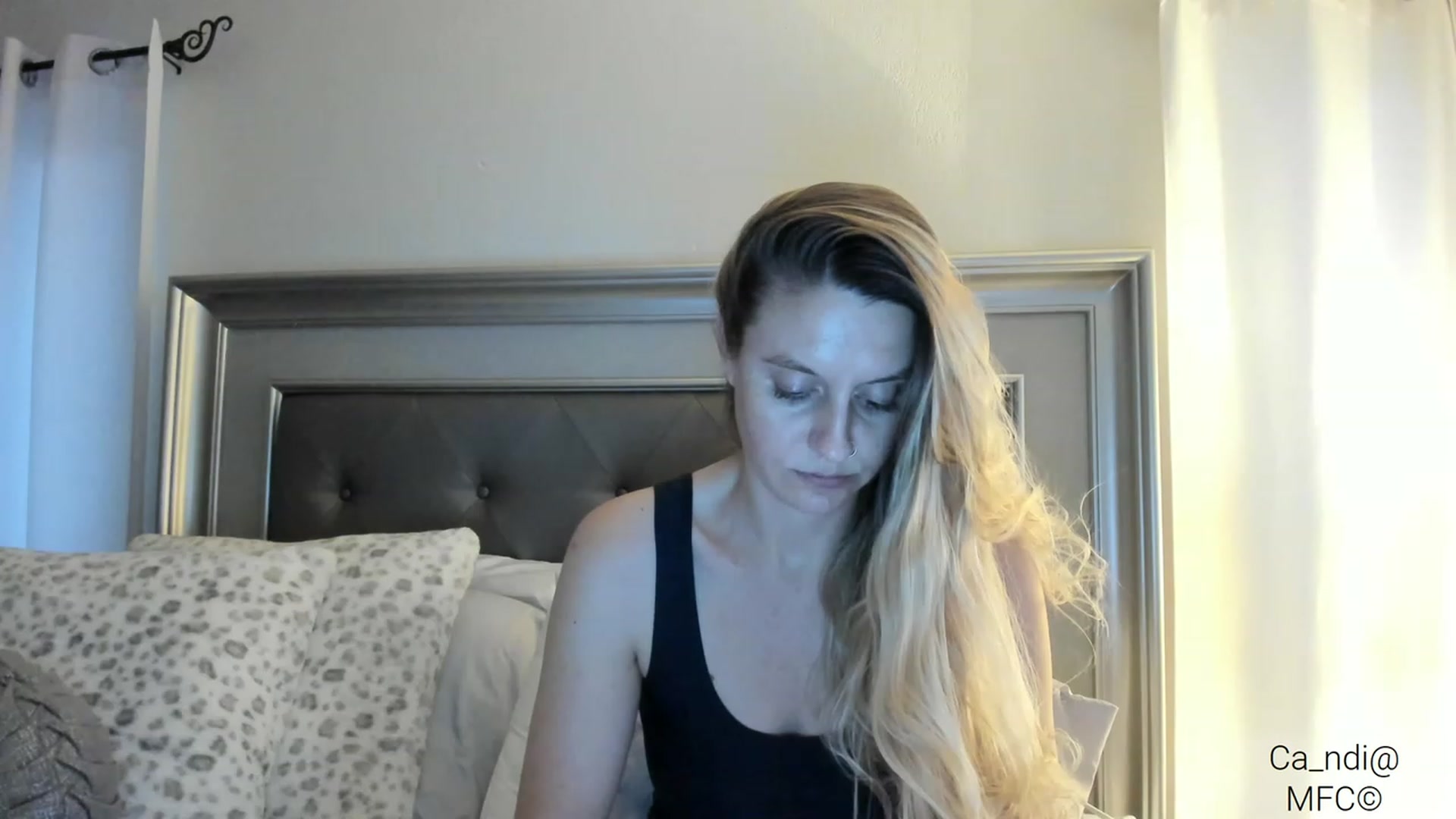 Gallery image thumbnail from Ca_ndi's myfreecams stream on, 03/02/2023, 24:01 image 2 of 20
