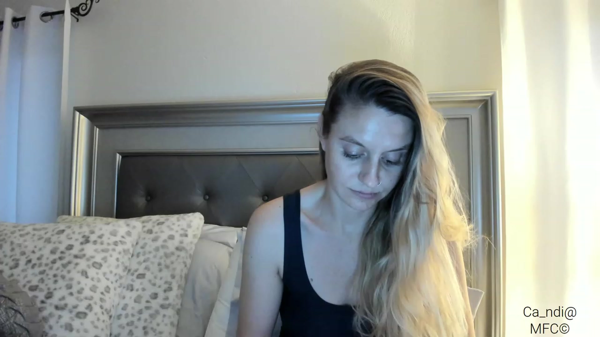Gallery image thumbnail from Ca_ndi's myfreecams stream on, 03/02/2023, 24:01 image 4 of 20