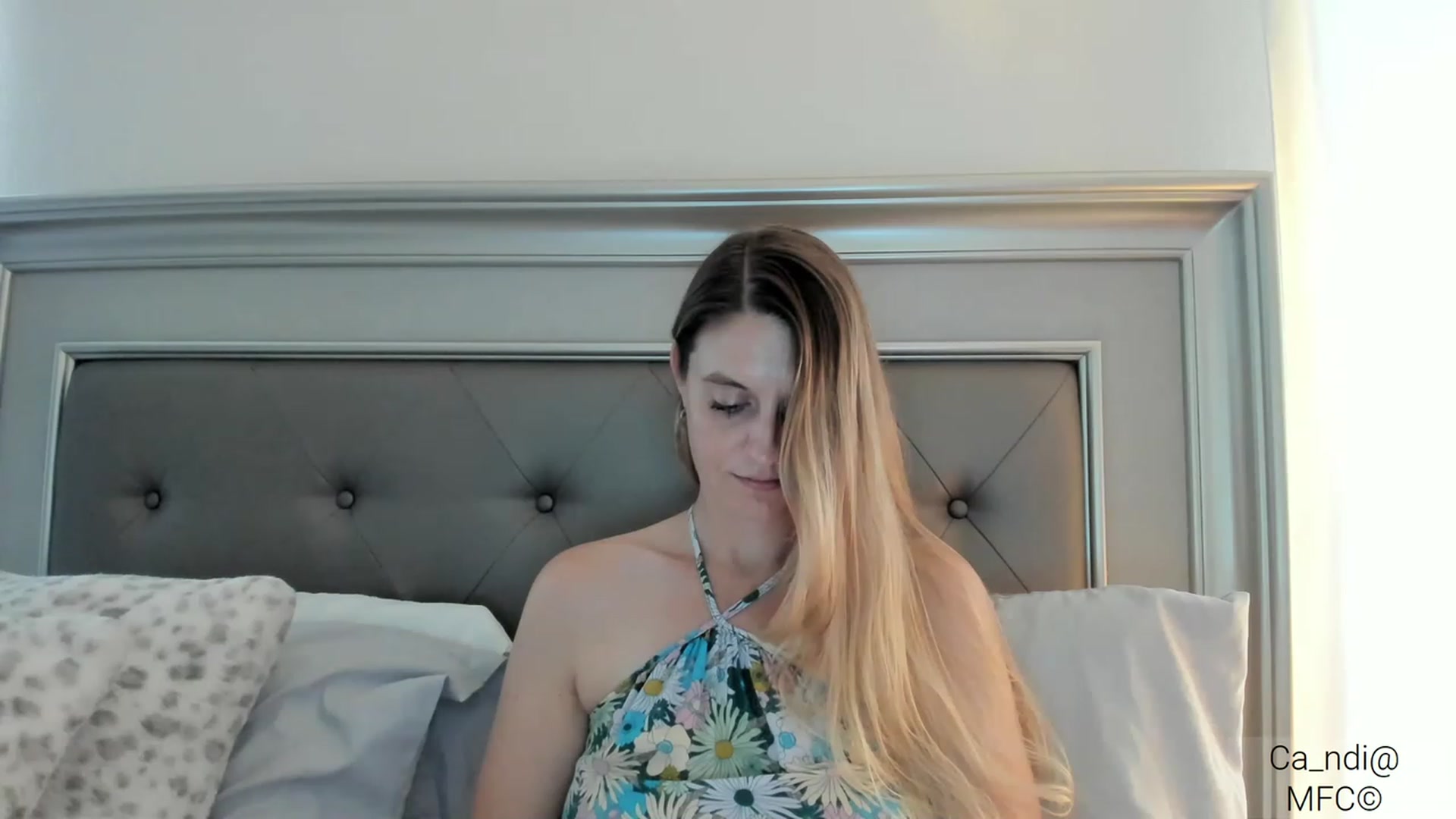 Gallery image thumbnail from Ca_ndi's myfreecams stream on, 03/02/2023, 17:51 image 3 of 20