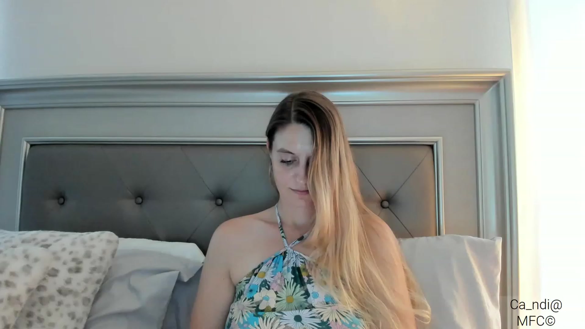 Gallery image thumbnail from Ca_ndi's myfreecams stream on, 03/02/2023, 17:51 image 2 of 20