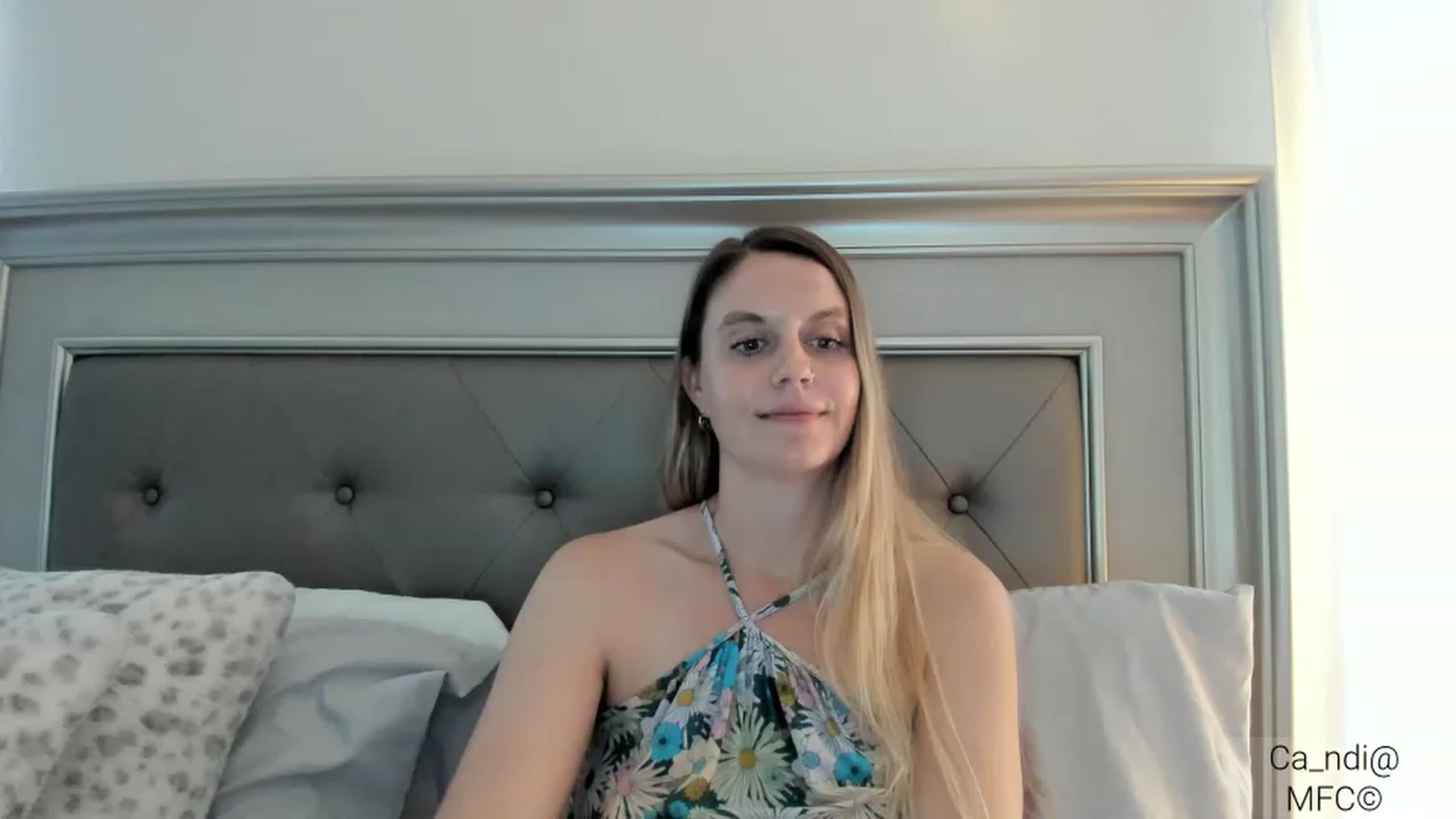 Gallery image thumbnail from Ca_ndi's myfreecams stream on, 03/02/2023, 17:51 image 8 of 20