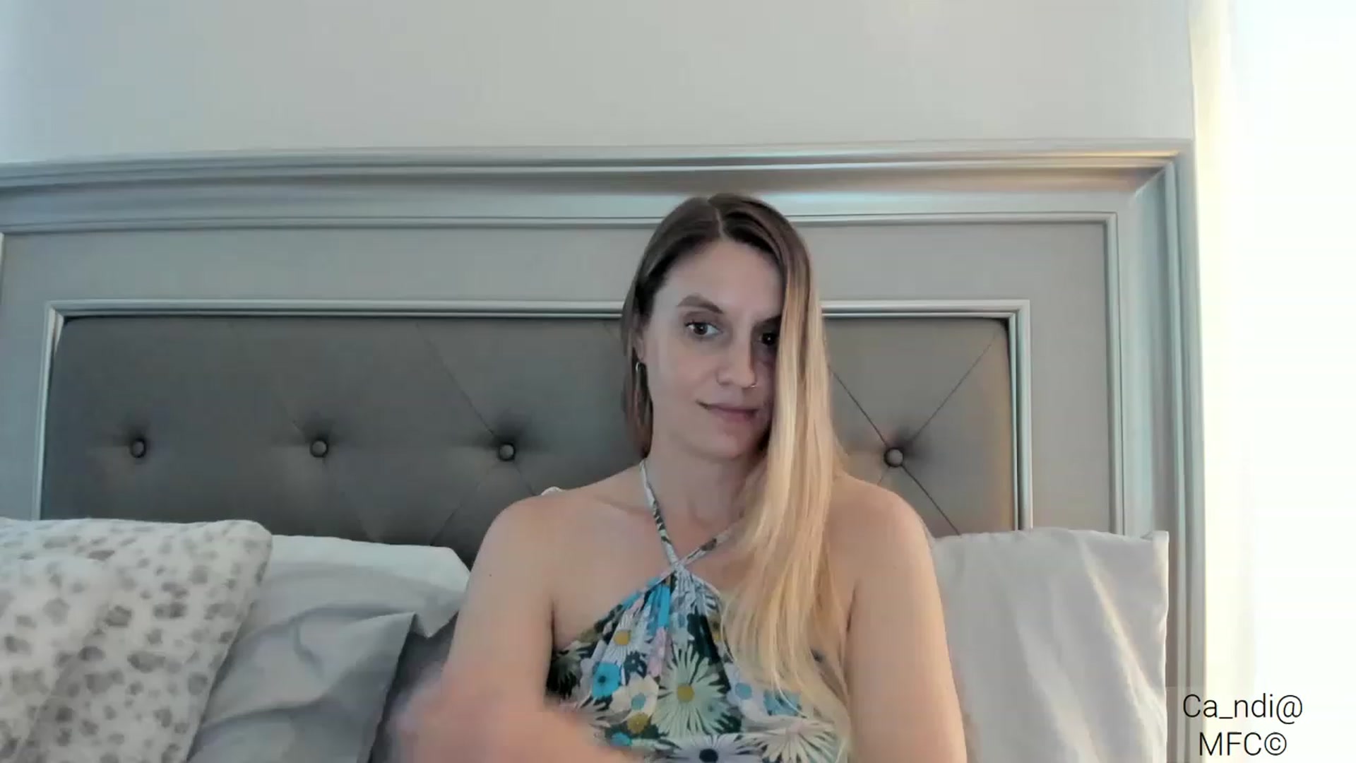 Gallery image thumbnail from Ca_ndi's myfreecams stream on, 03/02/2023, 17:51 image 9 of 20