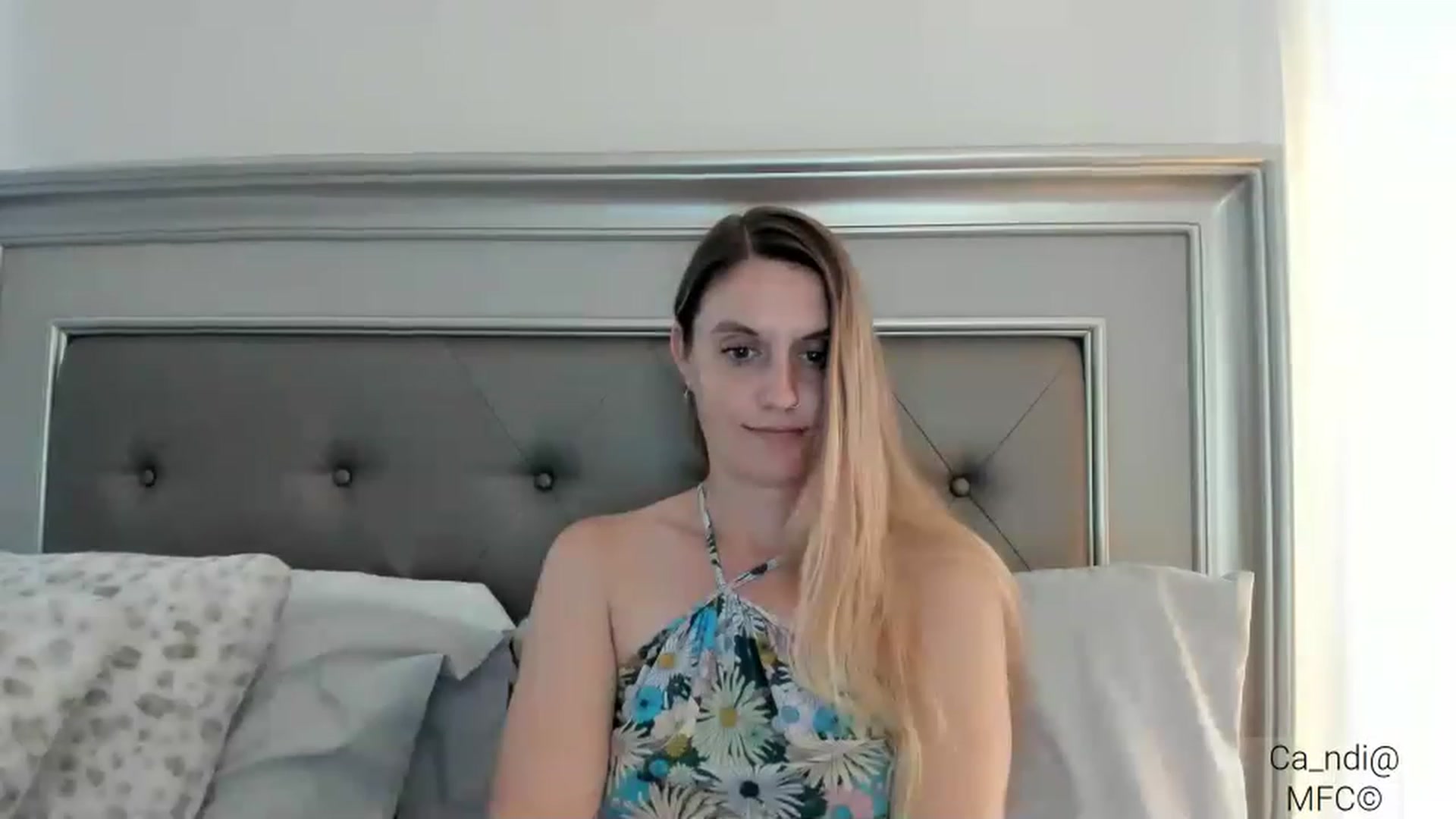 Gallery image thumbnail from Ca_ndi's myfreecams stream on, 03/02/2023, 17:51 image 19 of 20