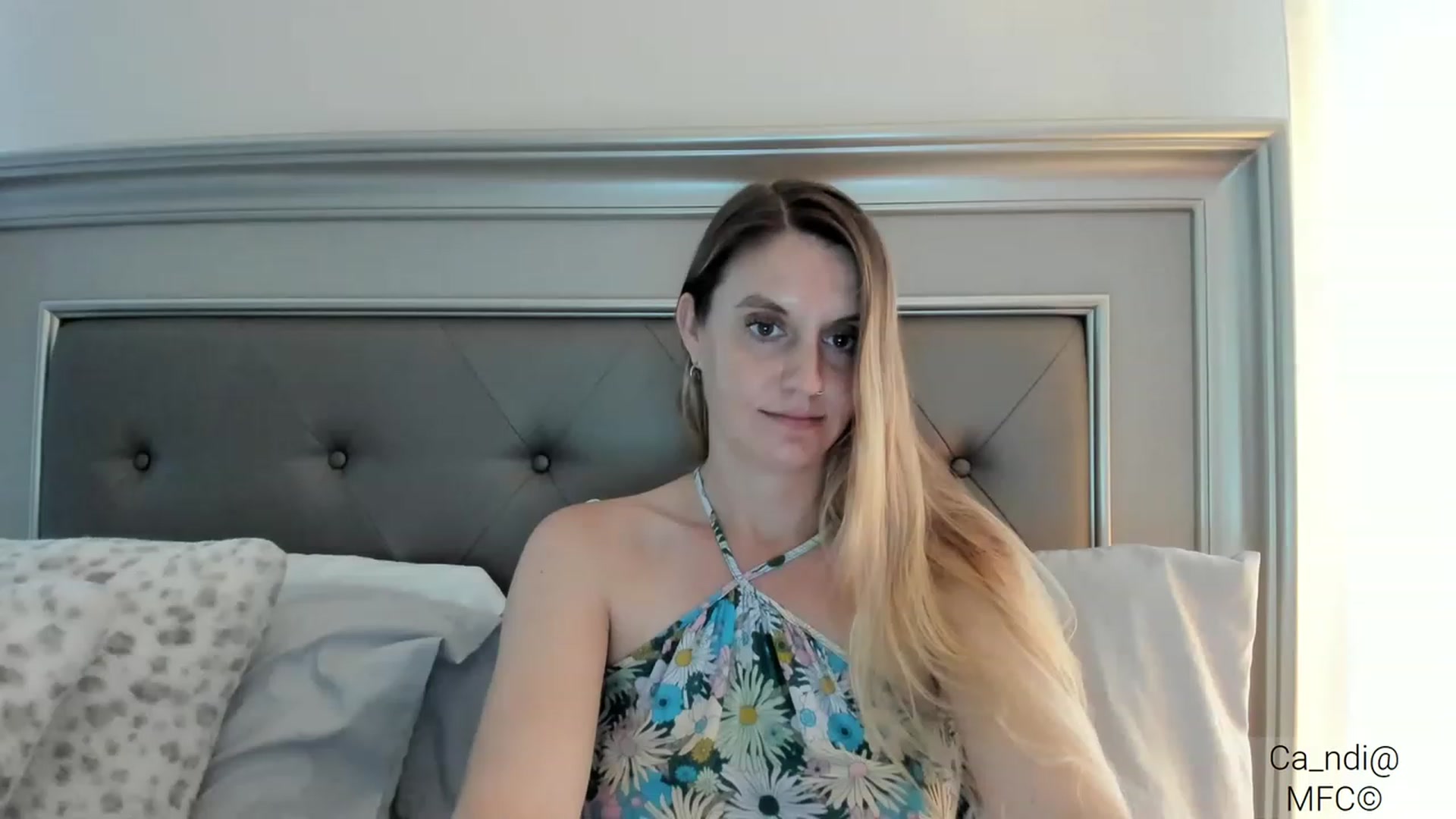 Gallery image thumbnail from Ca_ndi's myfreecams stream on, 03/02/2023, 17:51 image 4 of 20
