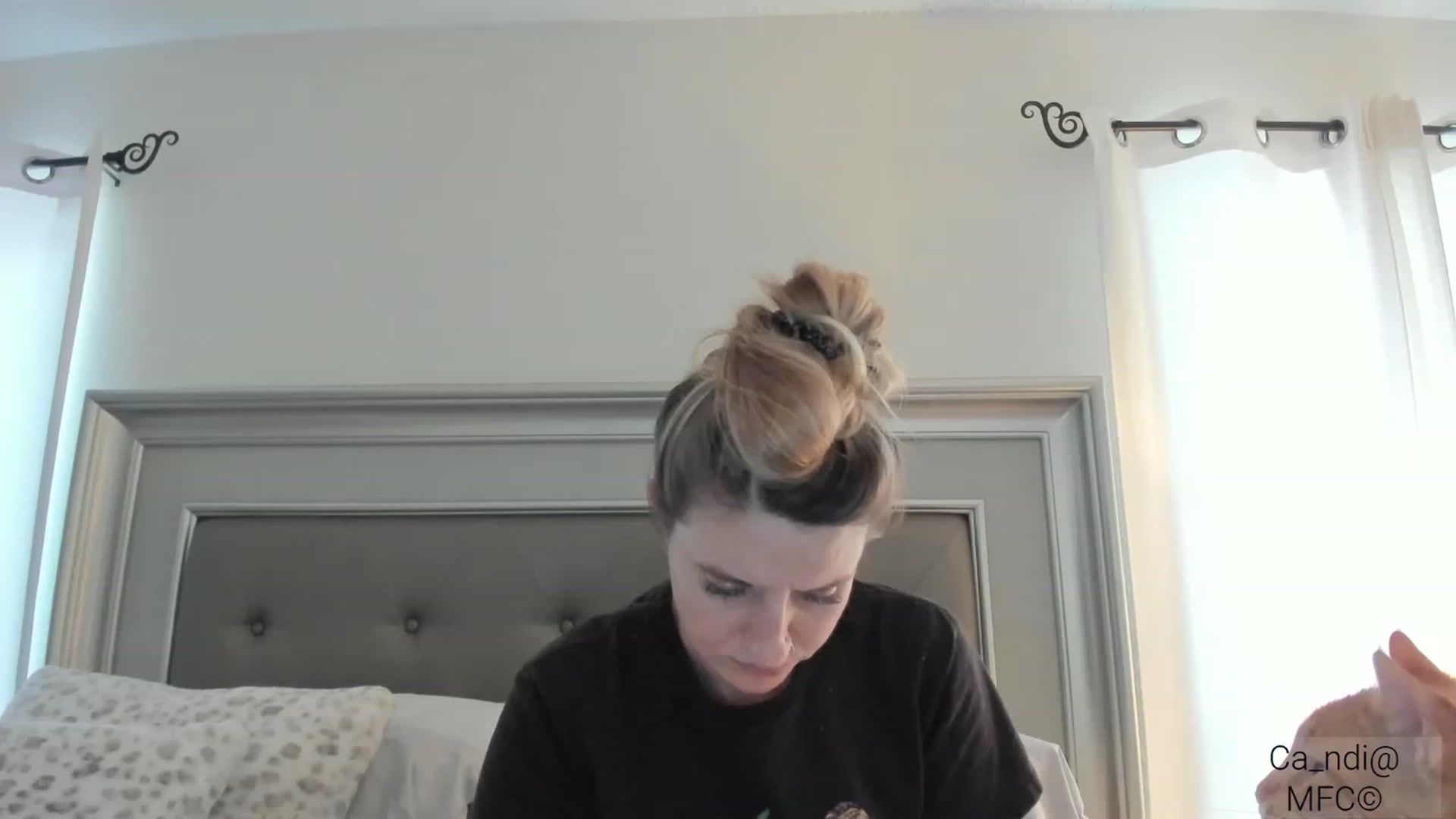 Gallery image thumbnail from Ca_ndi's myfreecams stream on, 03/02/2023, 20:44 image 7 of 20