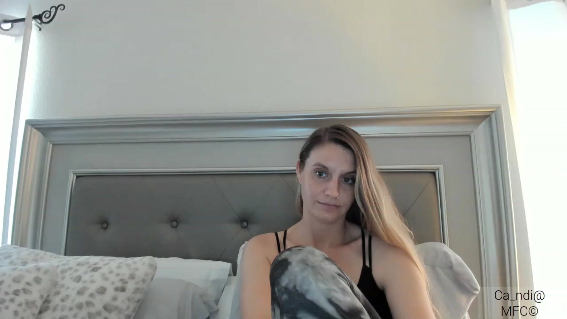 Gallery image thumbnail from Ca_ndi's myfreecams stream on, 03/03/2023, 17:08 image 1 of 20