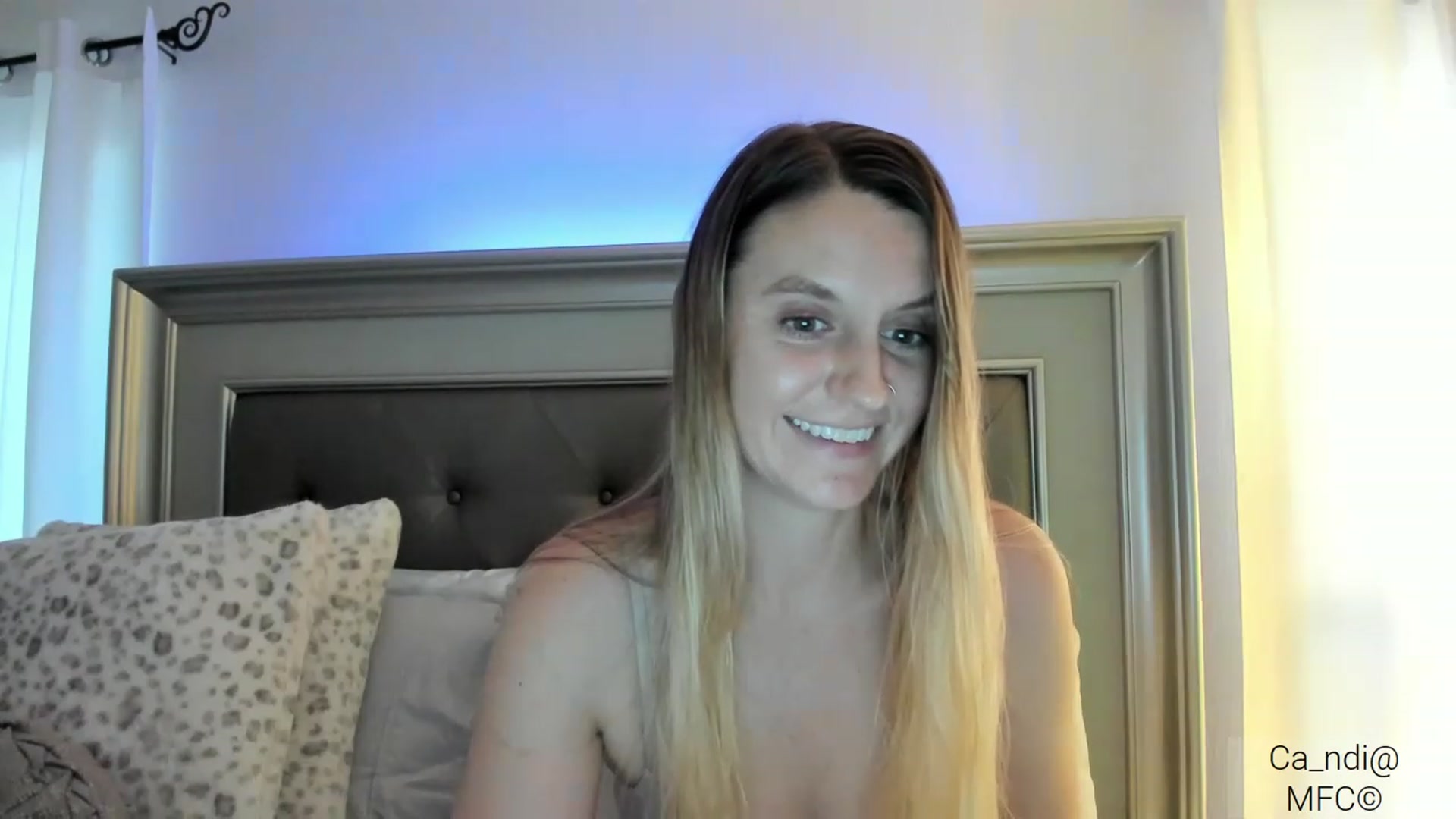 Gallery image thumbnail from Ca_ndi's myfreecams stream on, 03/06/2023, 23:20 image 13 of 20