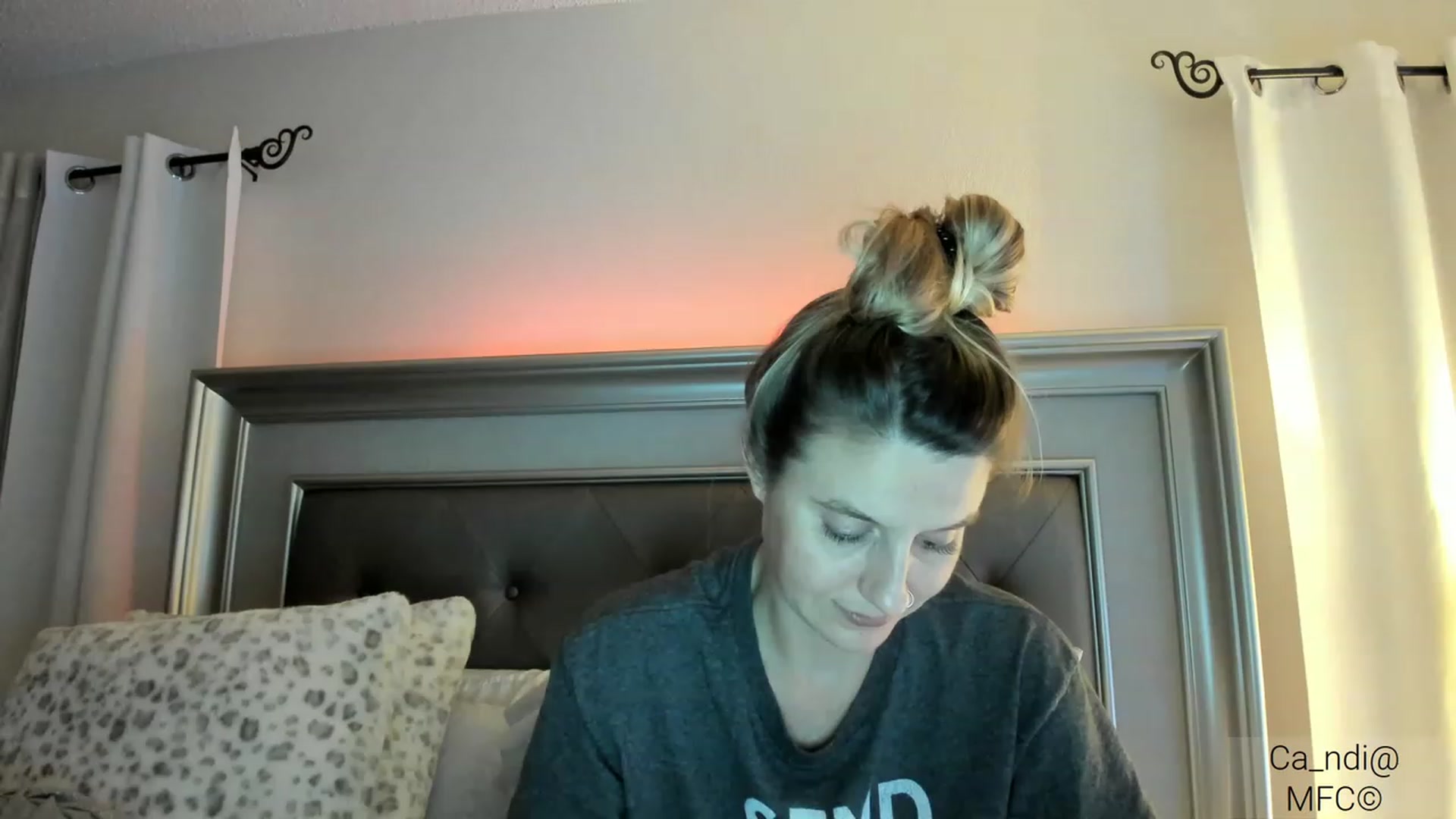 Gallery image thumbnail from Ca_ndi's myfreecams stream on, 03/07/2023, 01:51 image 5 of 20