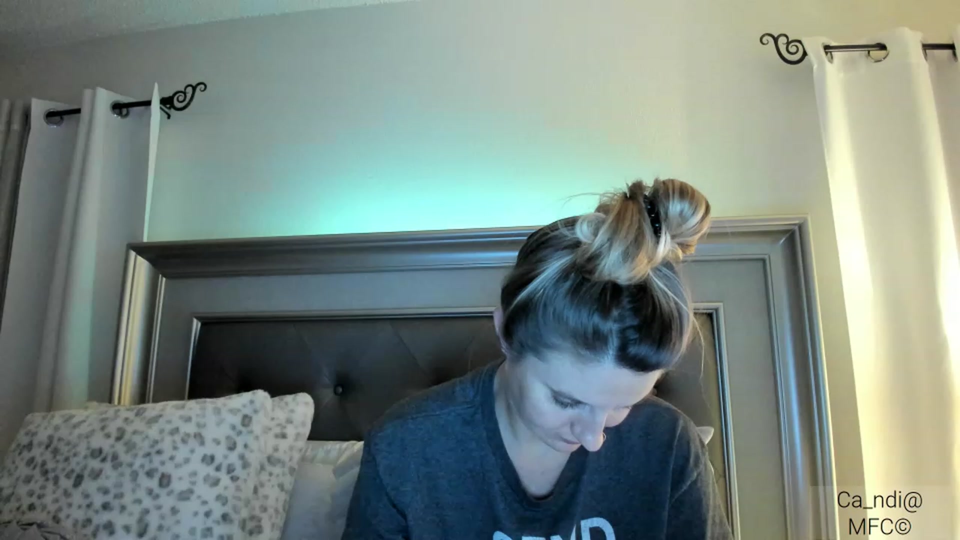 Gallery image thumbnail from Ca_ndi's myfreecams stream on, 03/07/2023, 01:51 image 9 of 20