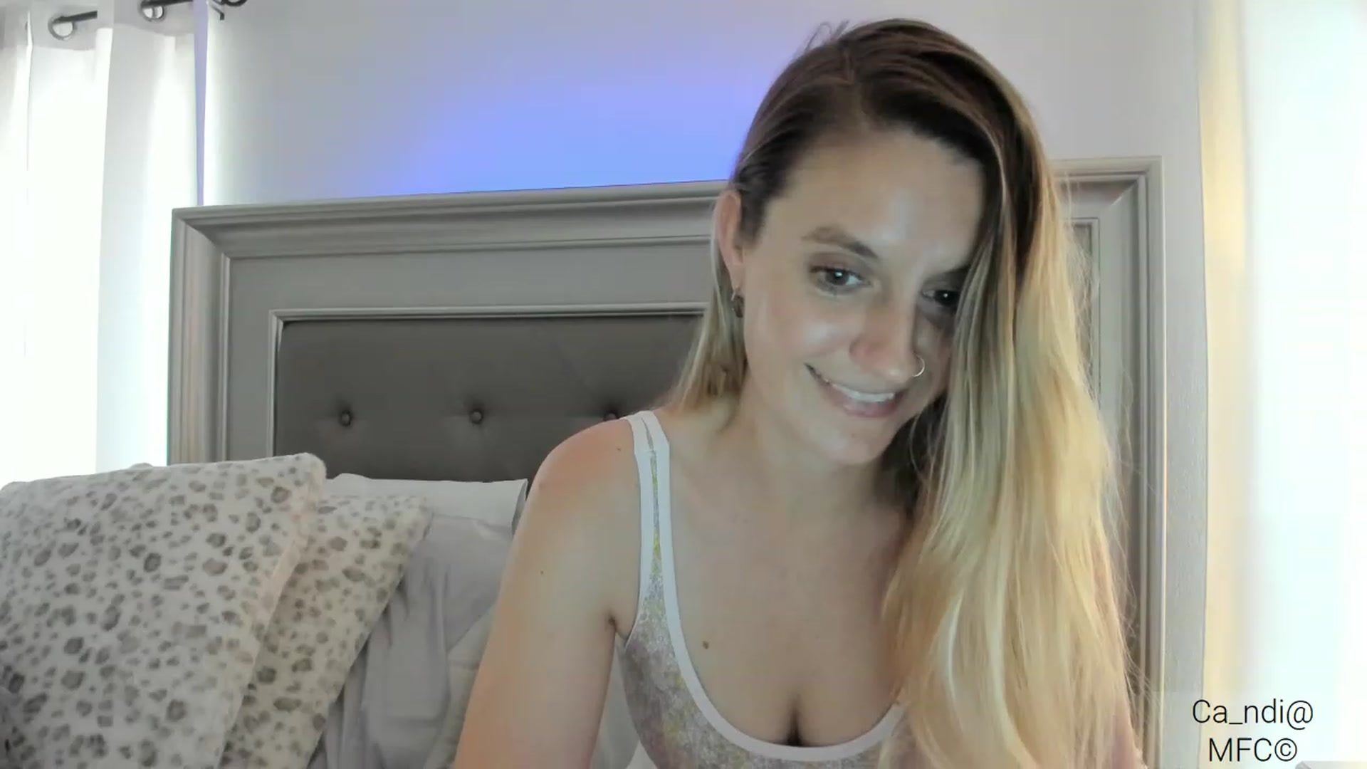 Gallery image thumbnail from Ca_ndi's myfreecams stream on, 03/07/2023, 16:44 image 9 of 20